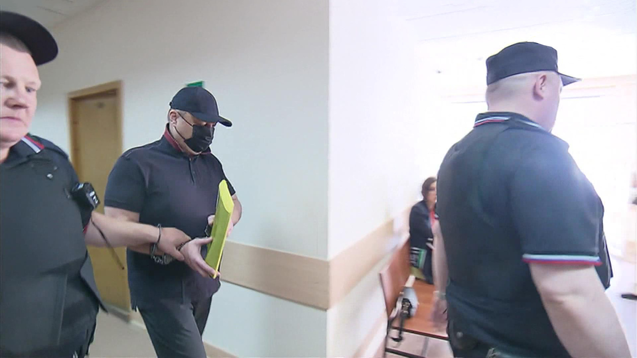 Бывшего киллера судят за преступления 90-х годов