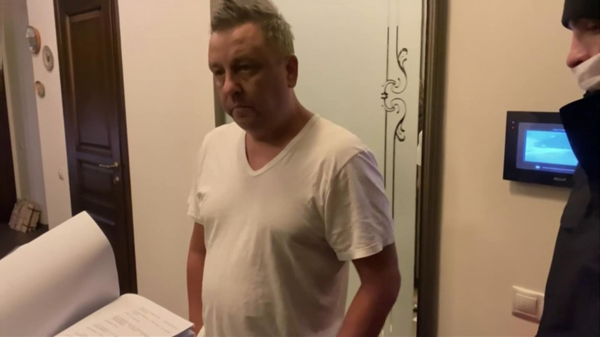 В Новосибирске задержан чиновник управления автодорог за взятки