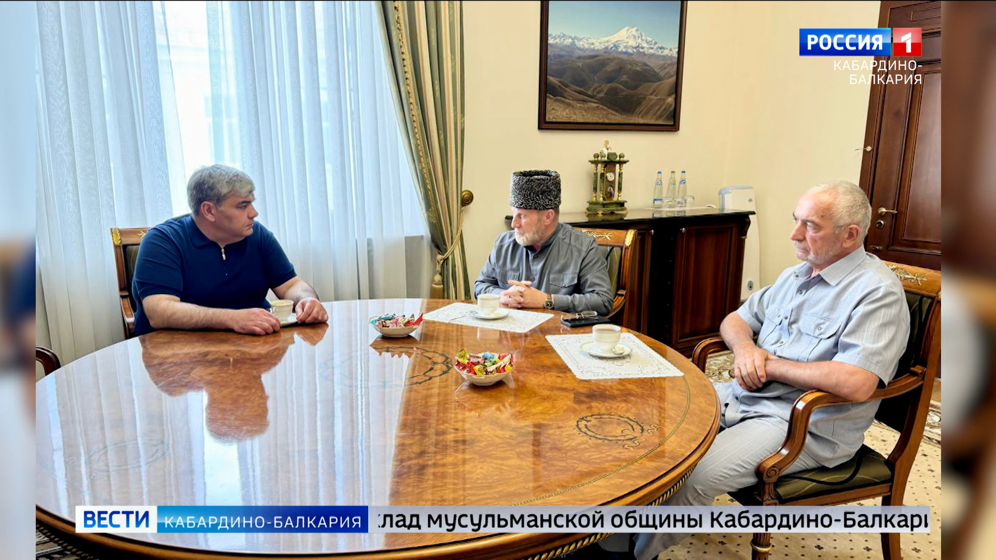 Казбек Коков встретился с председателем ДУМ Хазраталием Дзасежевым