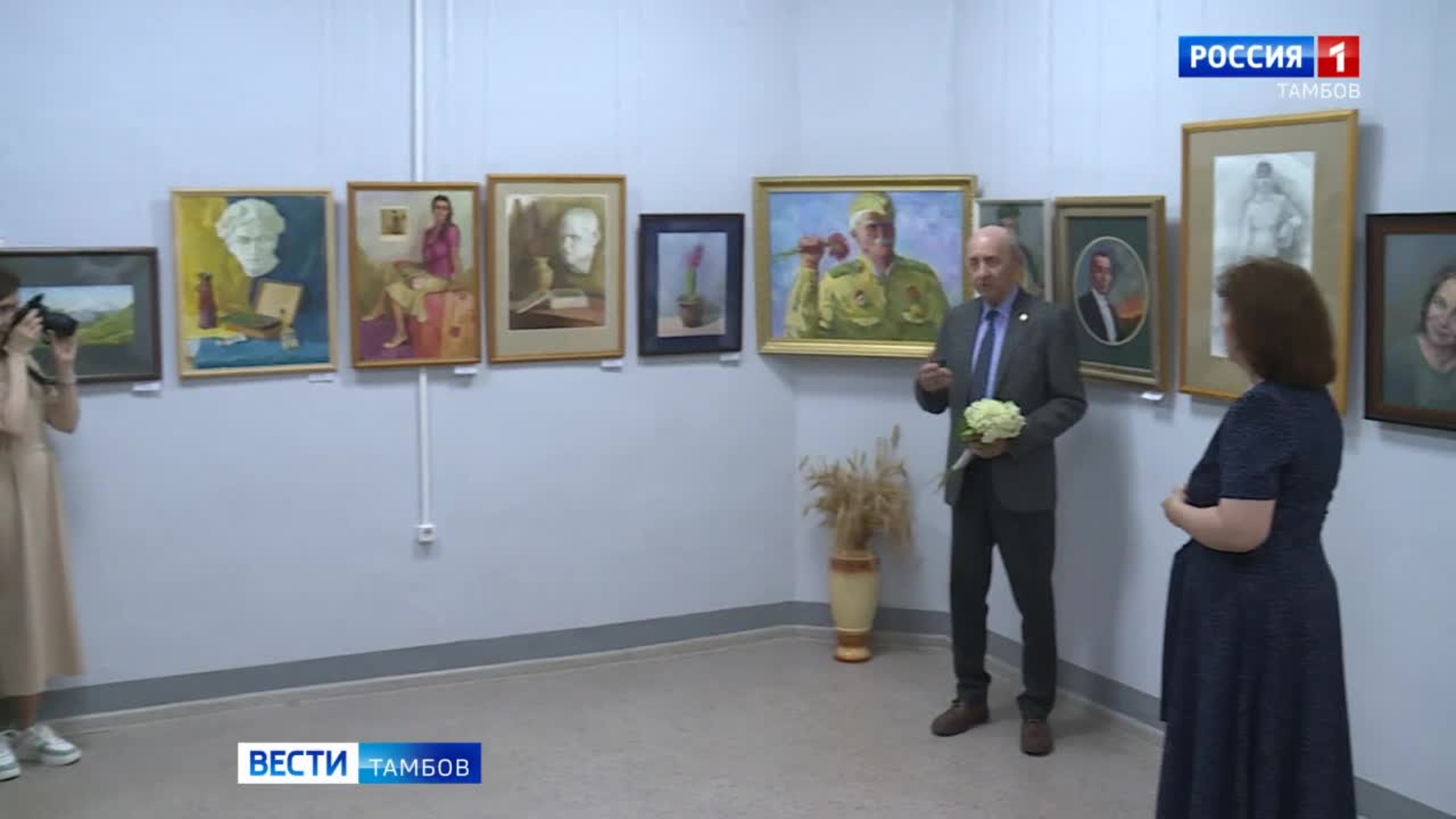 В библиотеке им.Крупской открыта выставка ученических работ студентов Педагогического колледжа