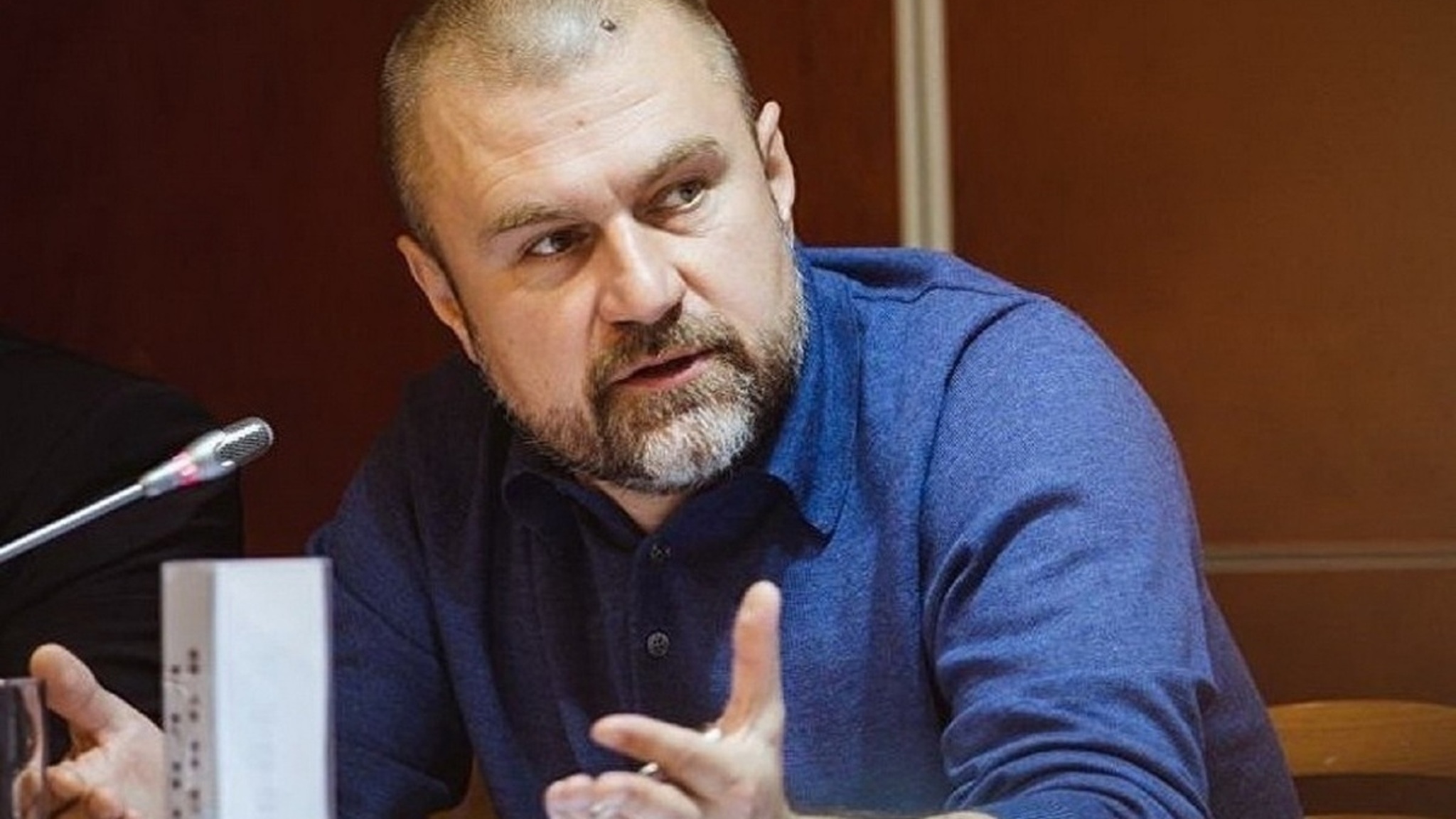 Эксперт: членам нежелательных организаций надо запрещать въезд в РФ