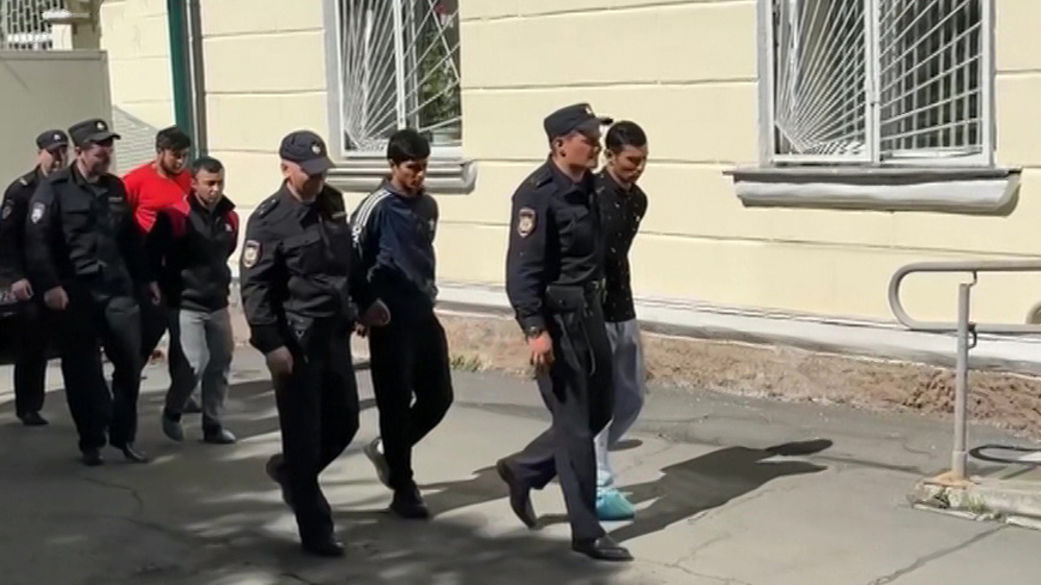 Суд Владивостока арестовал четверых иностранцев по обвинению в насилии