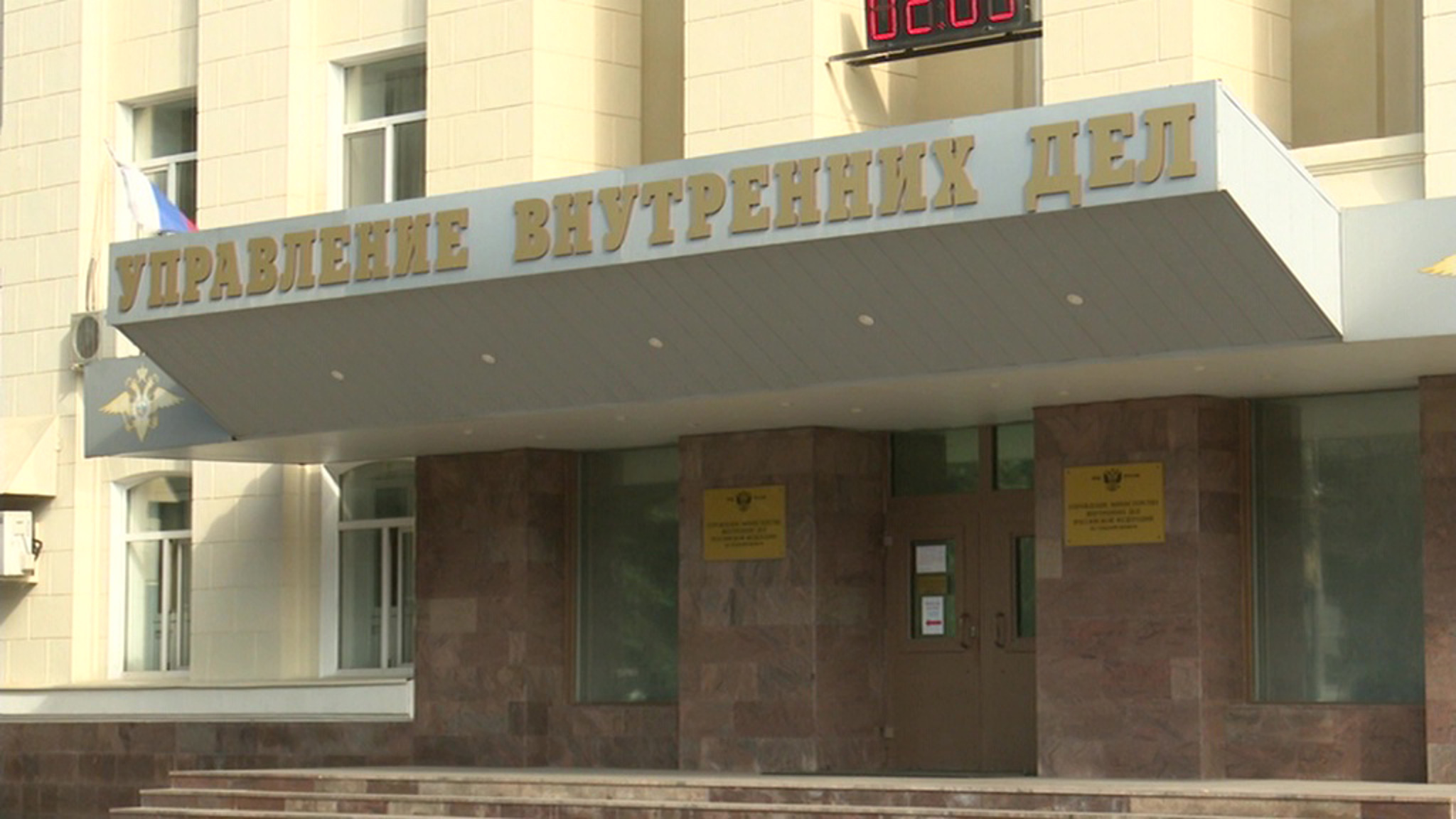 В Туле задержана чиновница, за взятки помогавшая мигрантам