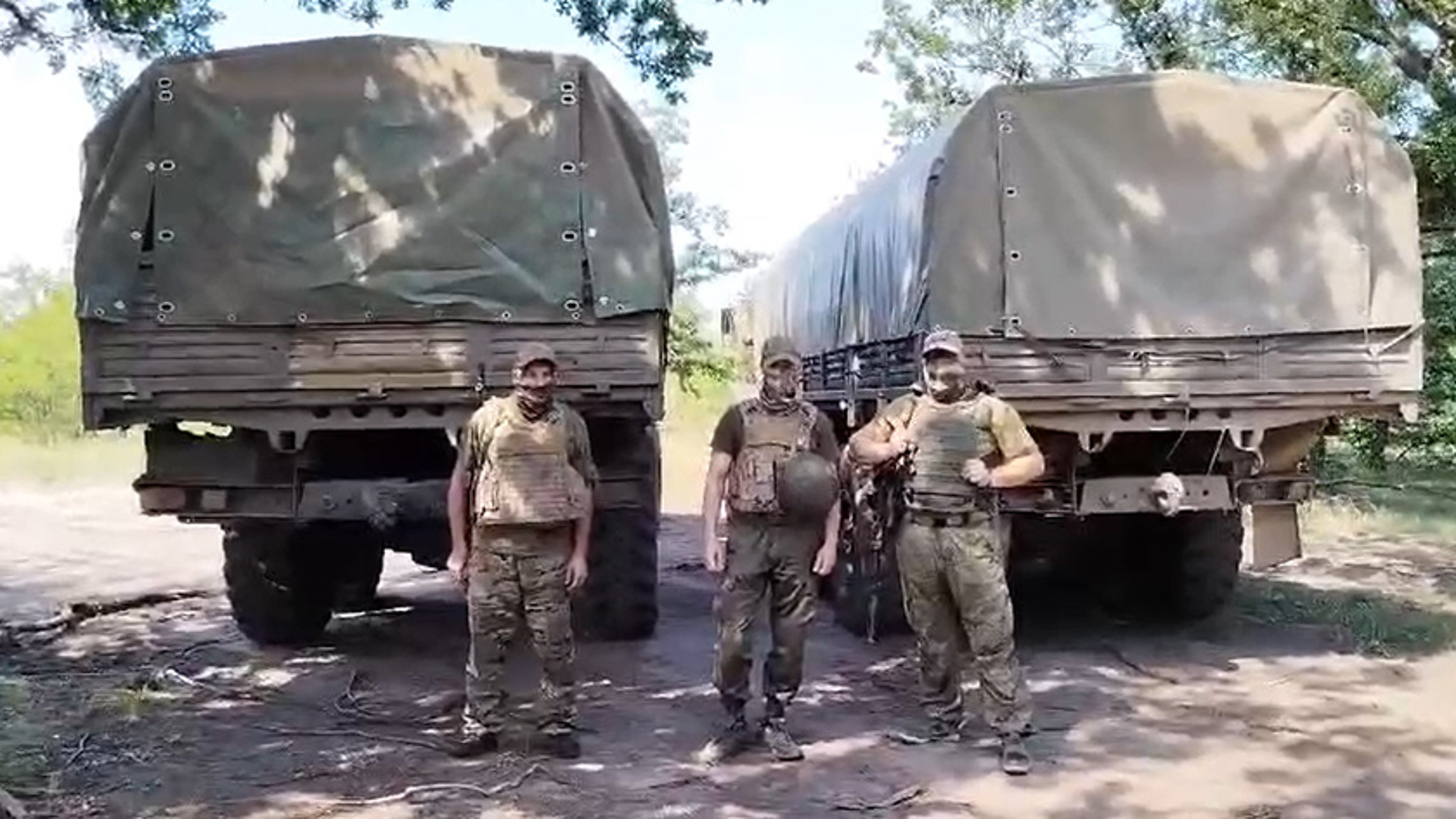Тенты для авто и запчасти от неравнодушных магдагачинцев помогают защитникам выполнять боевые задачи