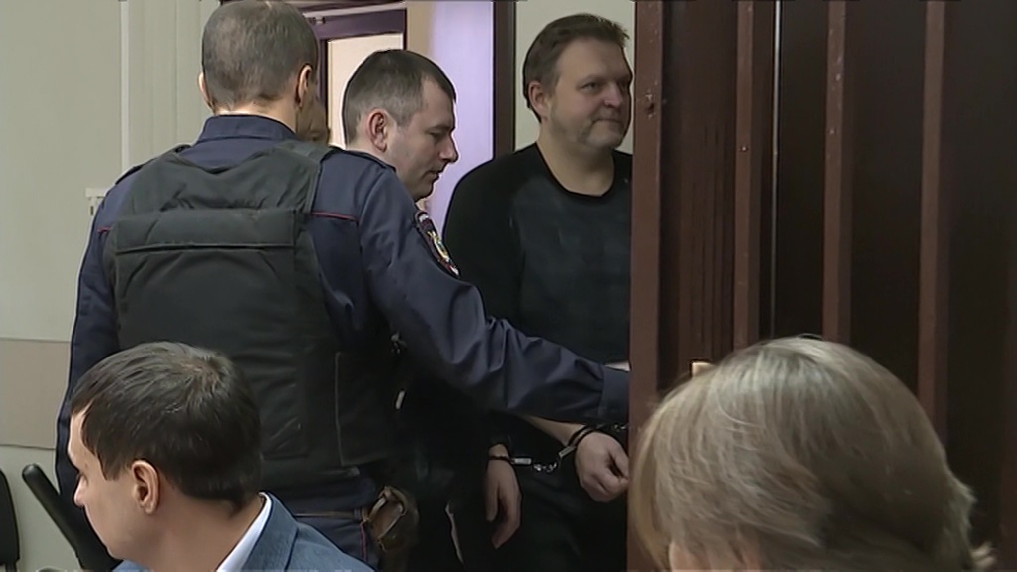 Осужденный за взятку Белых вышел на свободу после 8 лет заключения
