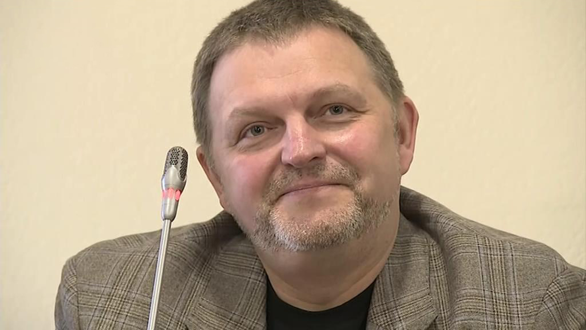 Белых пришел в суд и рассказал, что его ждет работа