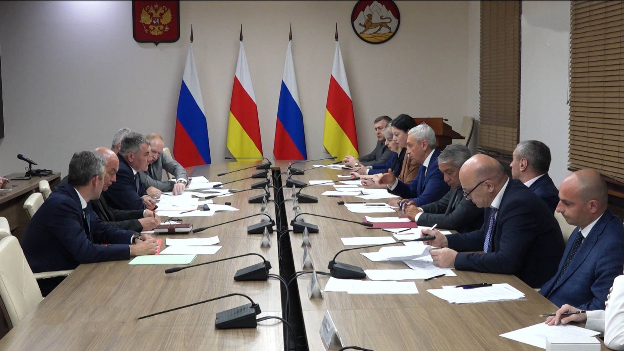 Борис Джанаев и заместитель полпреда президента в СКФО Максим Владимиров обсудили исполнение в Северной Осетии поручений главы государства