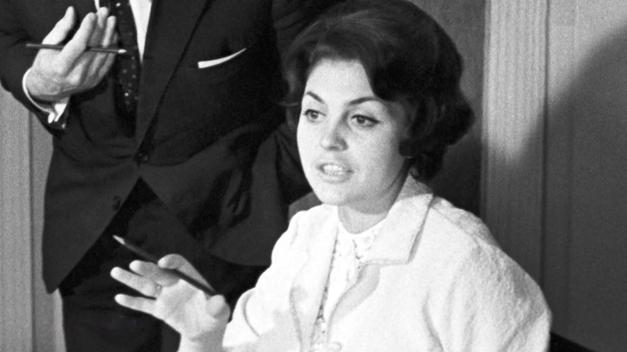 Ее образ запомнили миллионы: ушла из жизни легендарный диктор