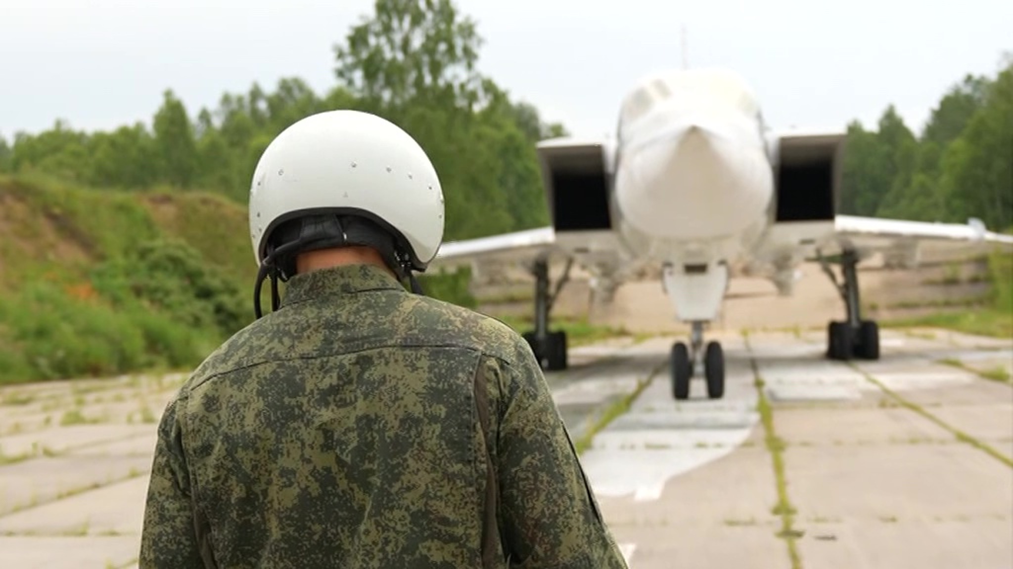 Украинцам не удалось угнать российский стратегический бомбардировщик