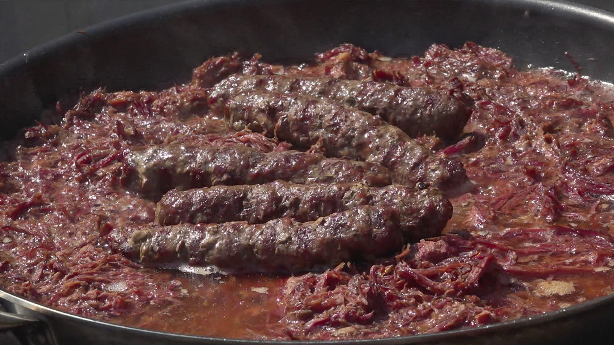 От медовухи до карпаччо: на ВДНХ представлена широкая палитра "Вкусов России"
