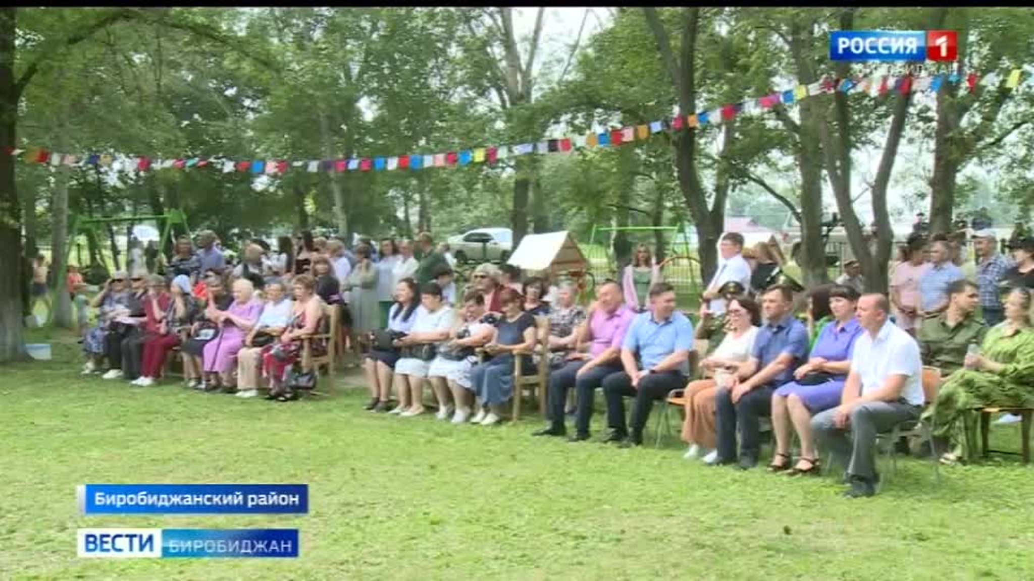 В селе Надеждинское прошли народные гуляния в честь 82-летия Биробиджанского района