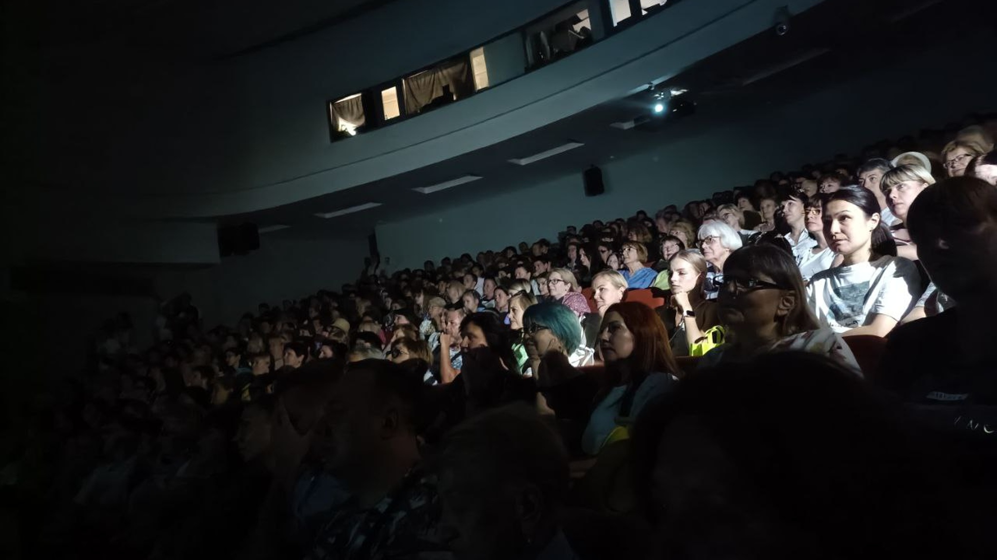 Предпремьерный показ фильма ГТРК "Волгоград-ТРВ" об Александре Пахмутовой прошел в городе-герое