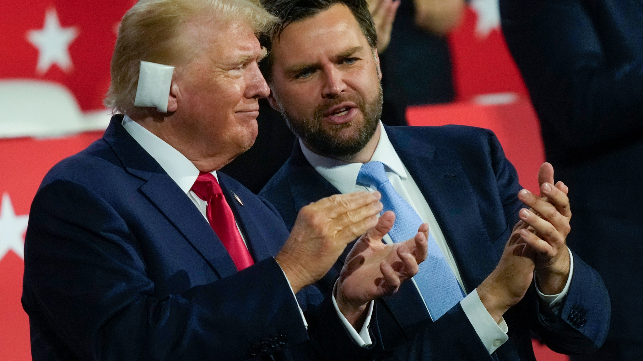 Однопартийцы поставили Трампа в один ряд с отцами-основателями
