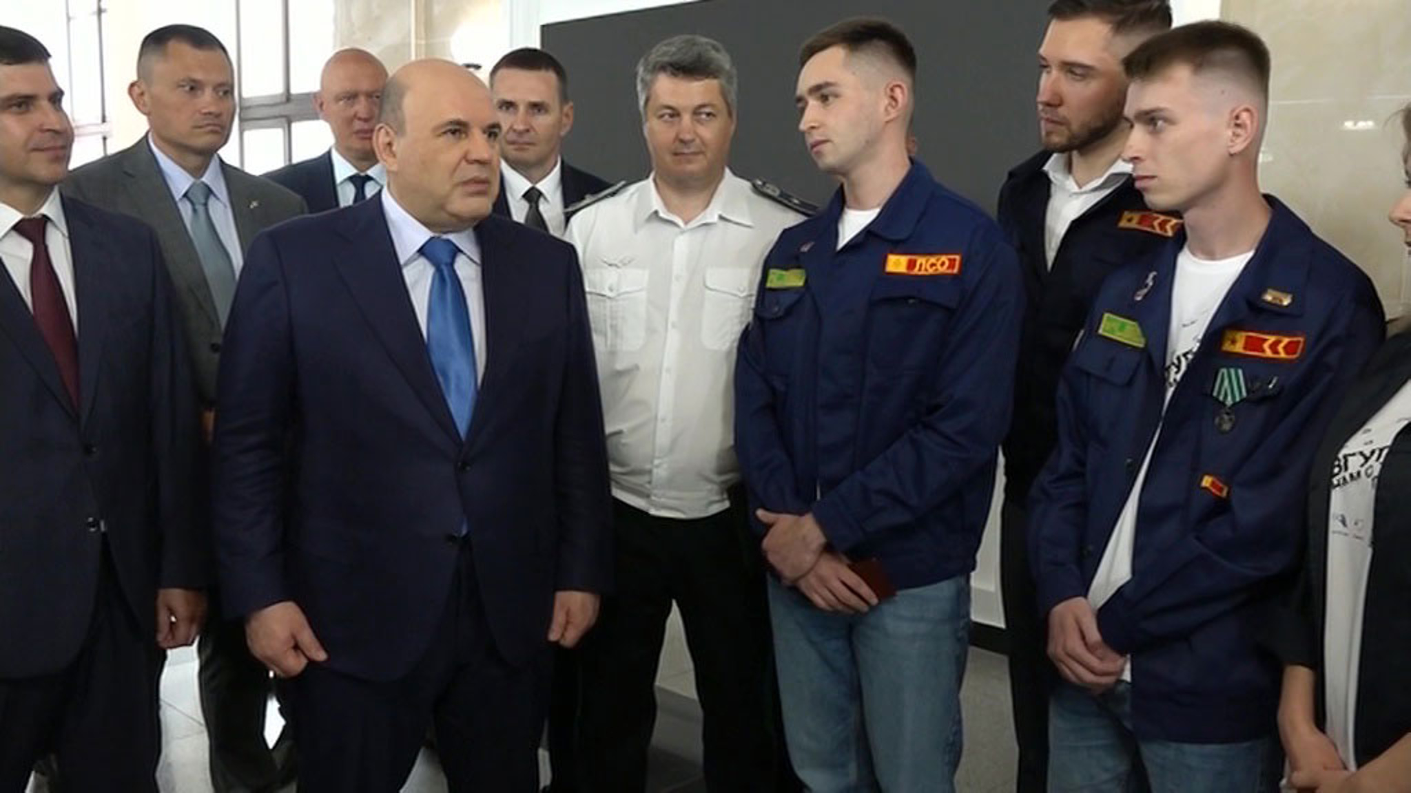 Авиация, железные и автодороги – стратегические направления работы правительства