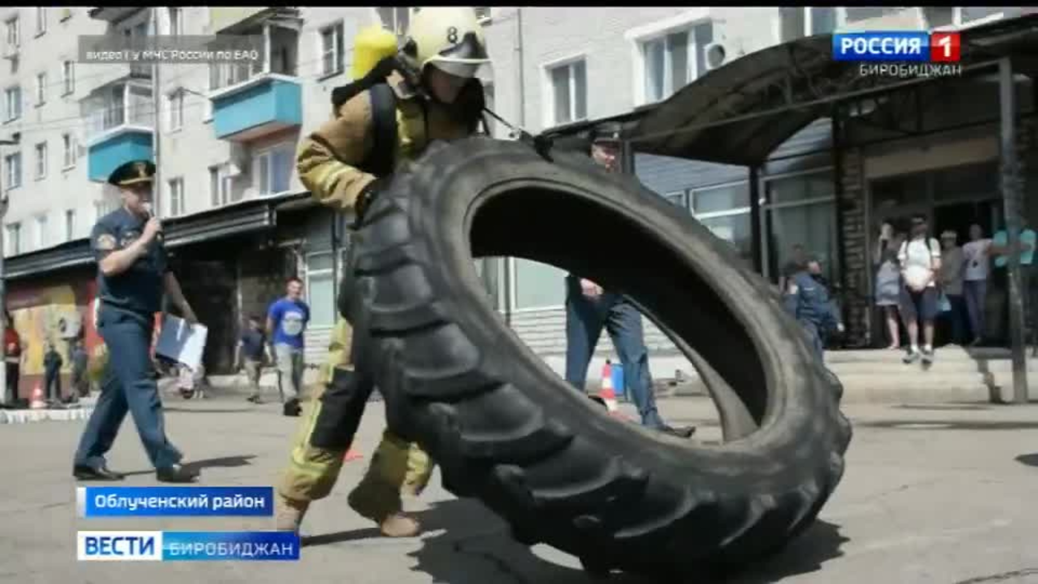 В Облучье прошли соревнования по пожарному кроссфиту