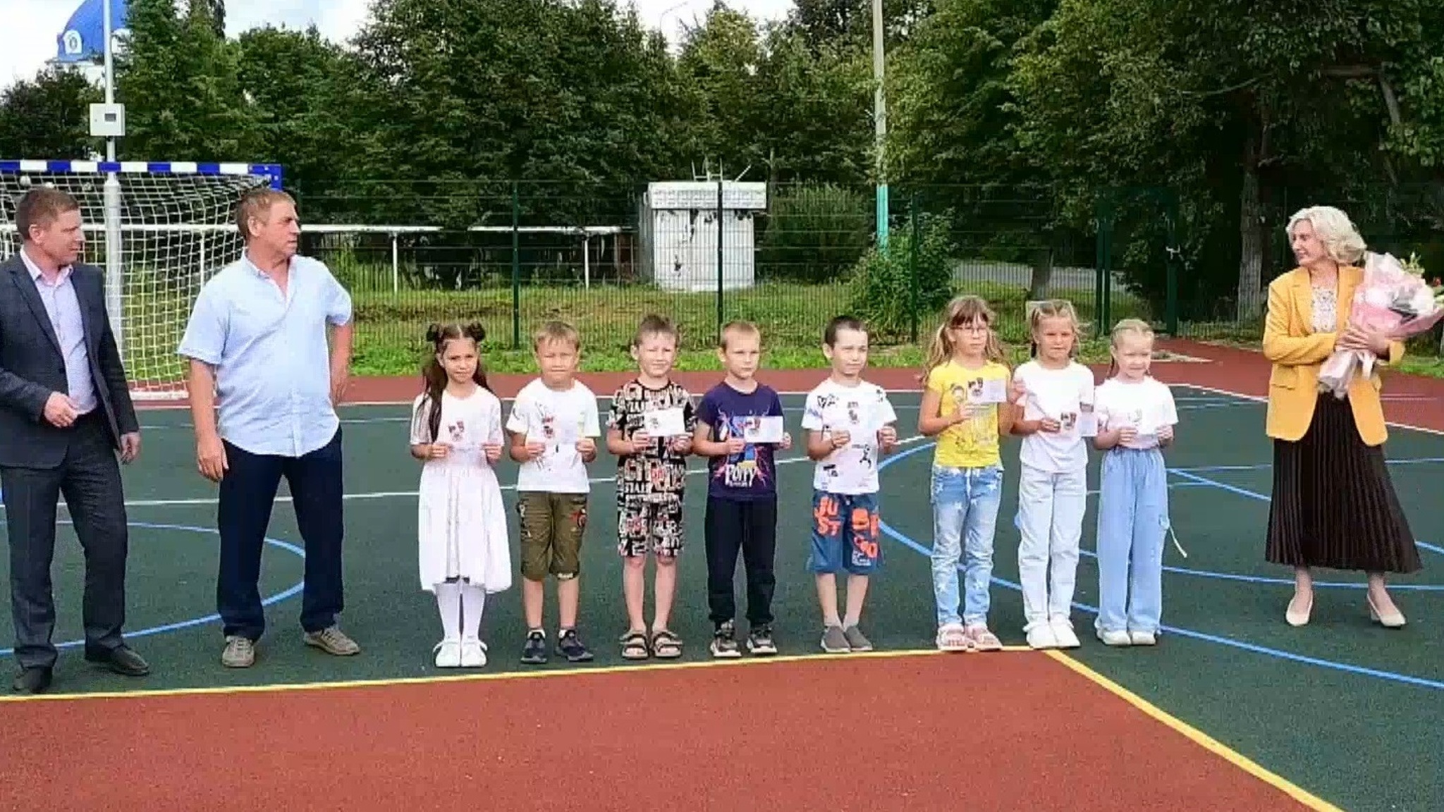 Универсальную спортивную площадку открыли в Новом Торъяле