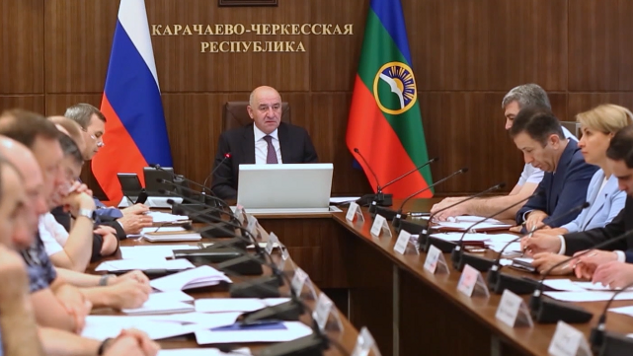 Рашид Темрезов провел заседание Антитеррористической комиссии Карачаево-Черкесии