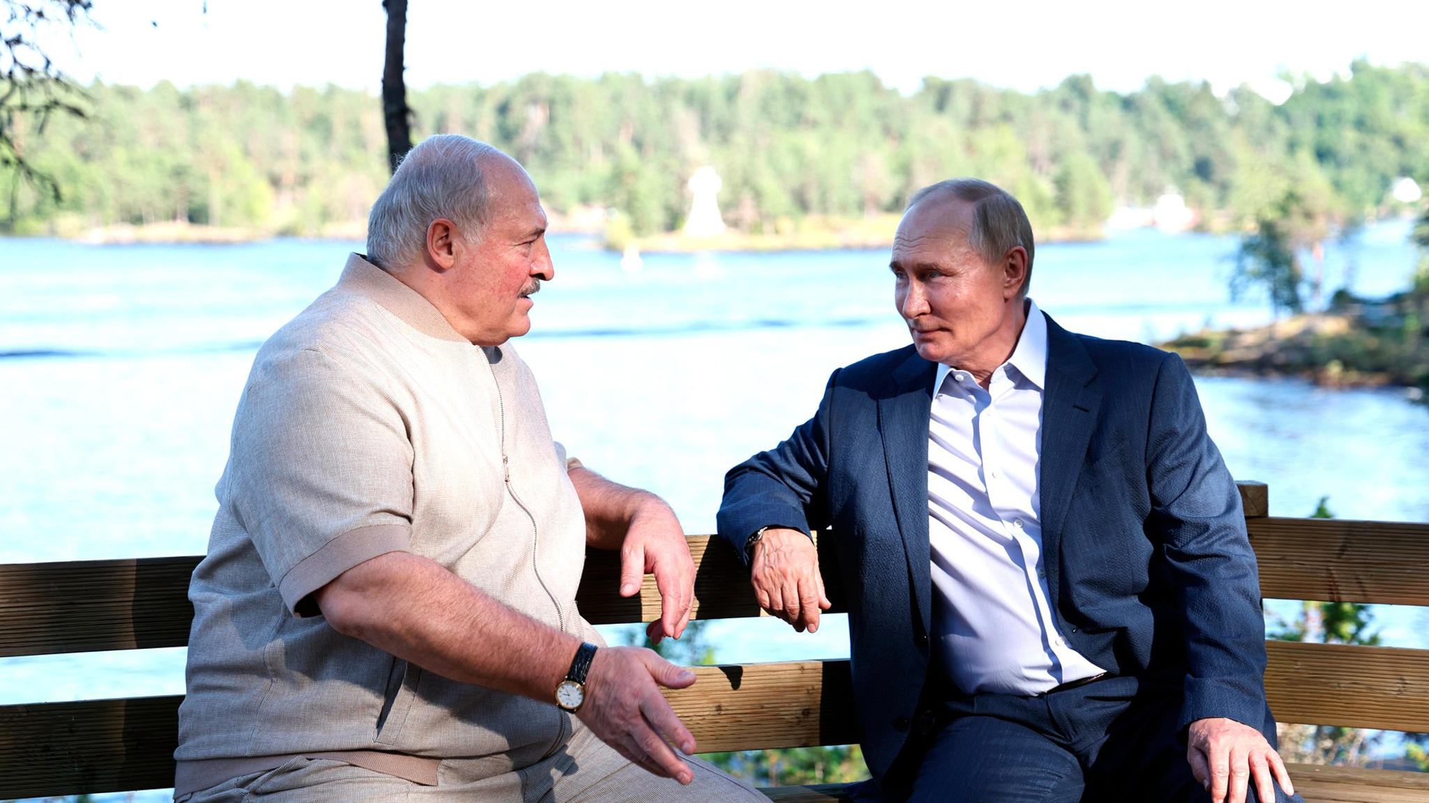 Путин и Лукашенко проводят переговоры в уникальной атмосфере Валаама