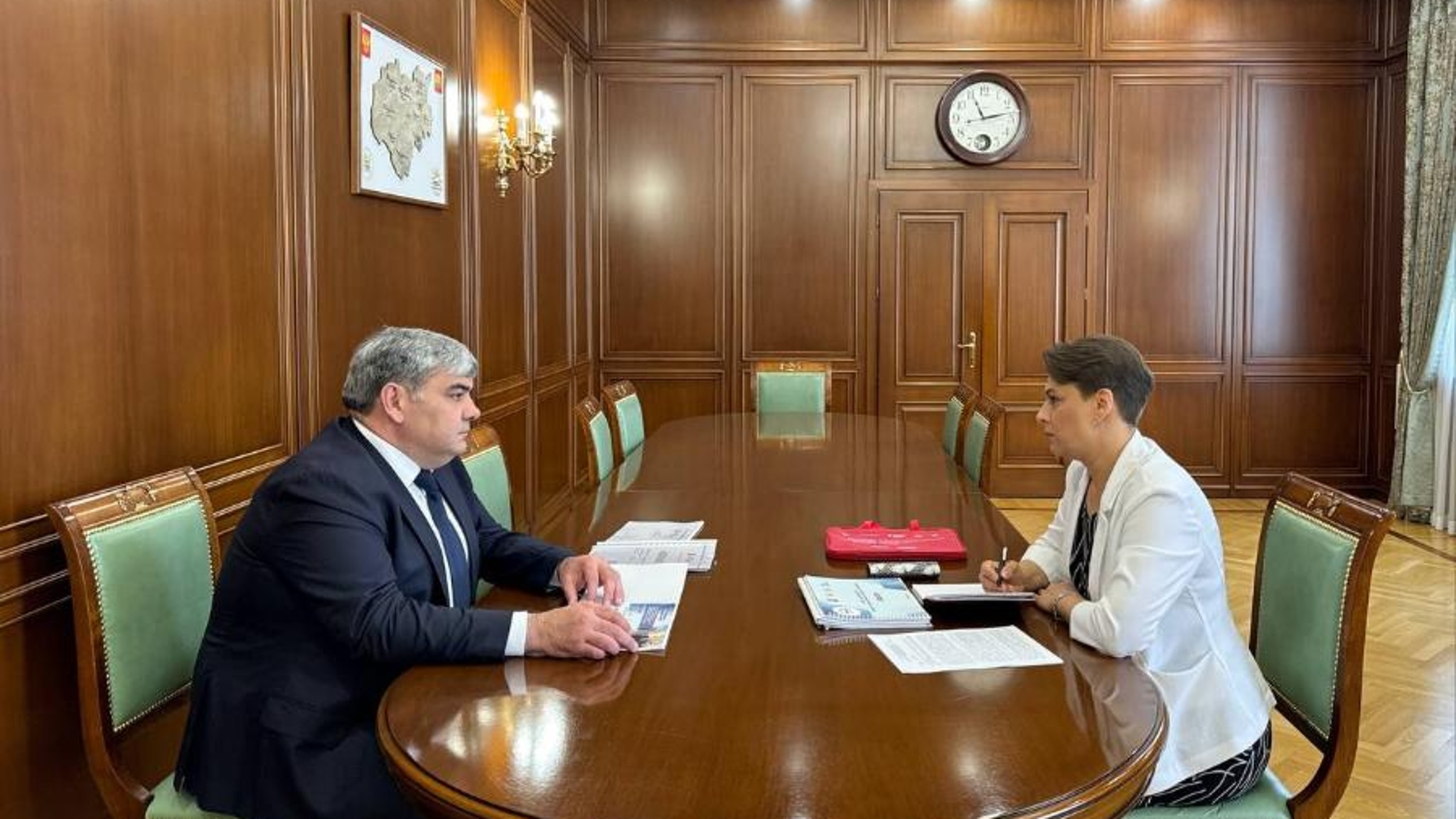 Казбек Коков встретился с директором Корпоративного университета «Эльбрус» Тамарой Айбазовой