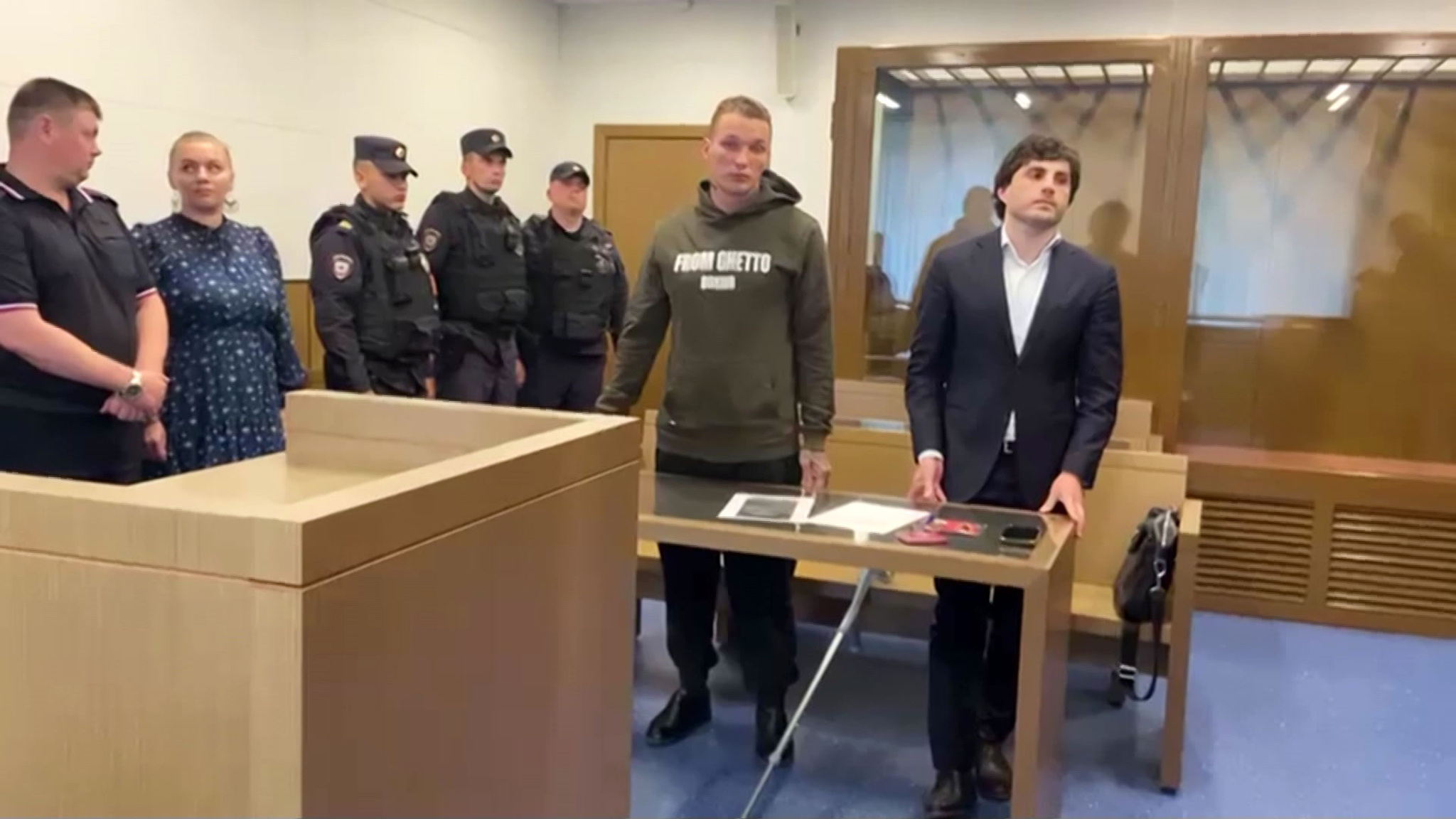 Блогера Эдуарда Биля отправили за решетку за нарушение общественного порядка