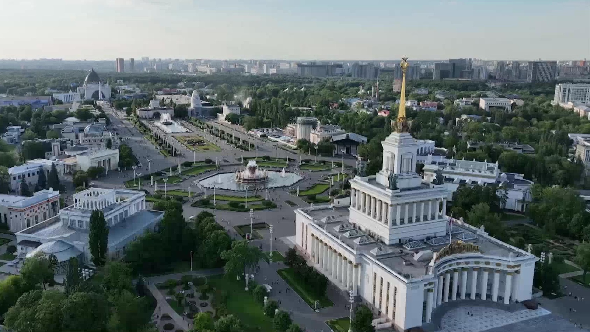 Выставка достижений народного хозяйства отмечает 85-летие
