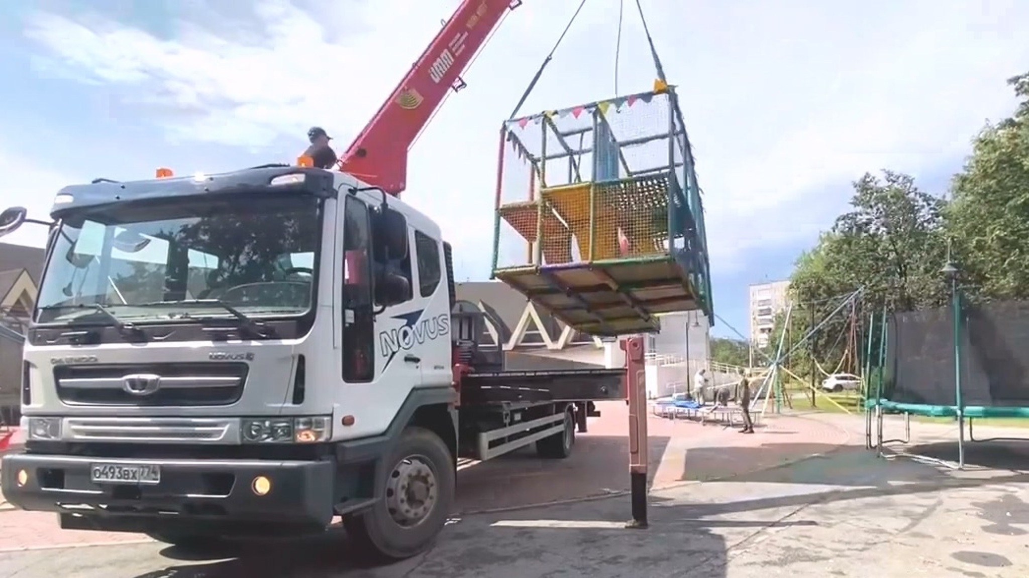 Незаконный парк аттракционов обнаружили на северо-западе Челябинска