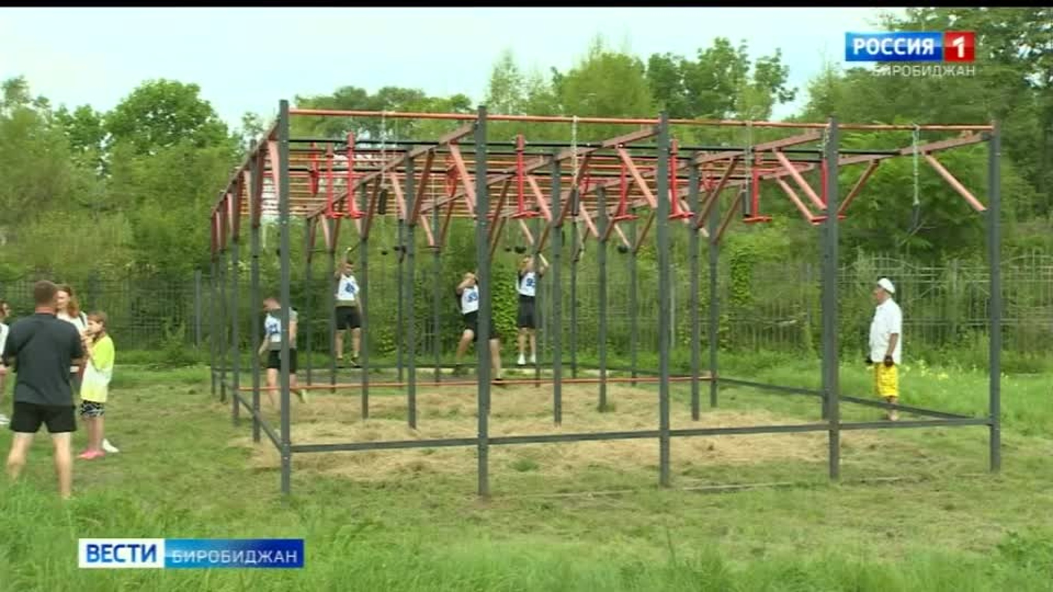 "Гонки с препятствиями" вновь провели в Биробиджане