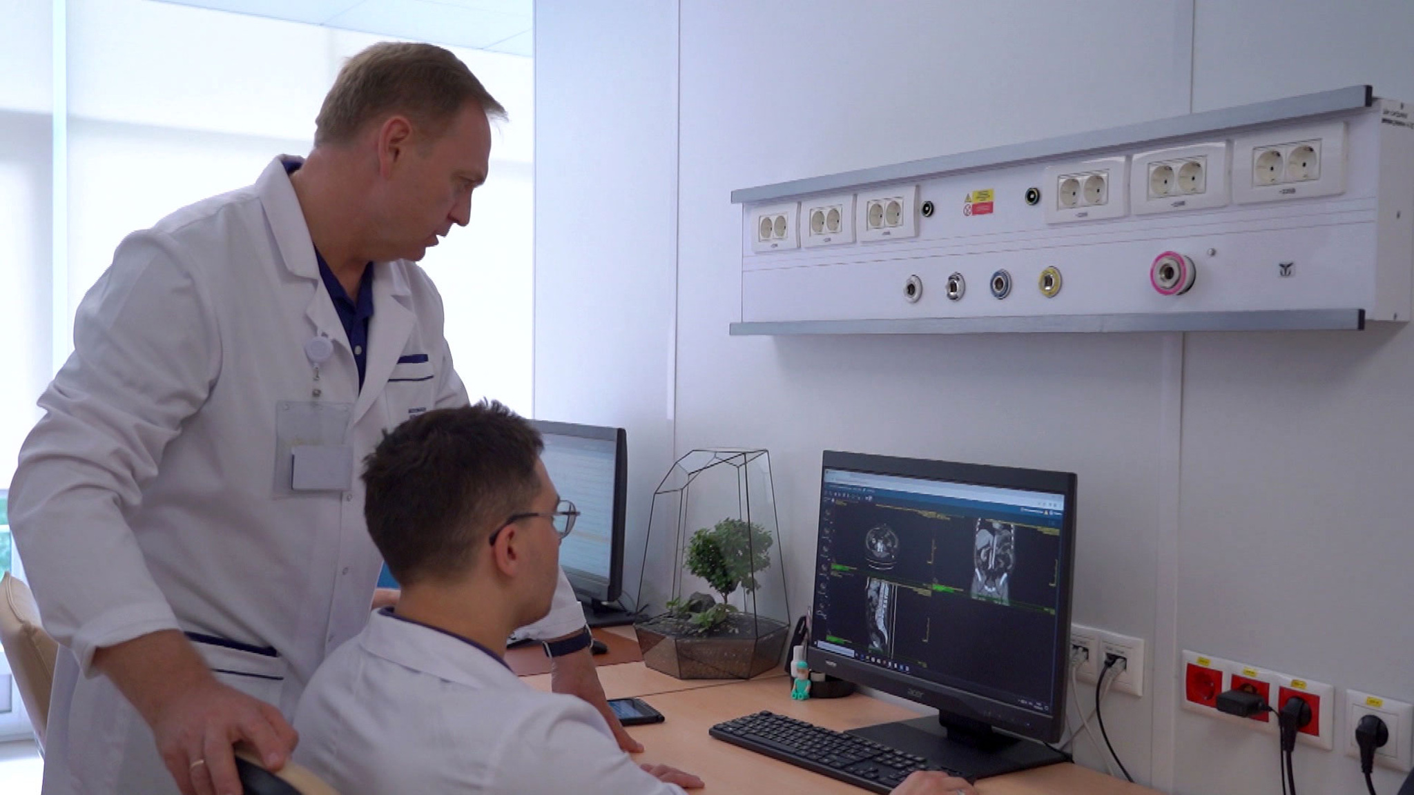 Онкологические стационары столицы перешли на безбумажный формат работы