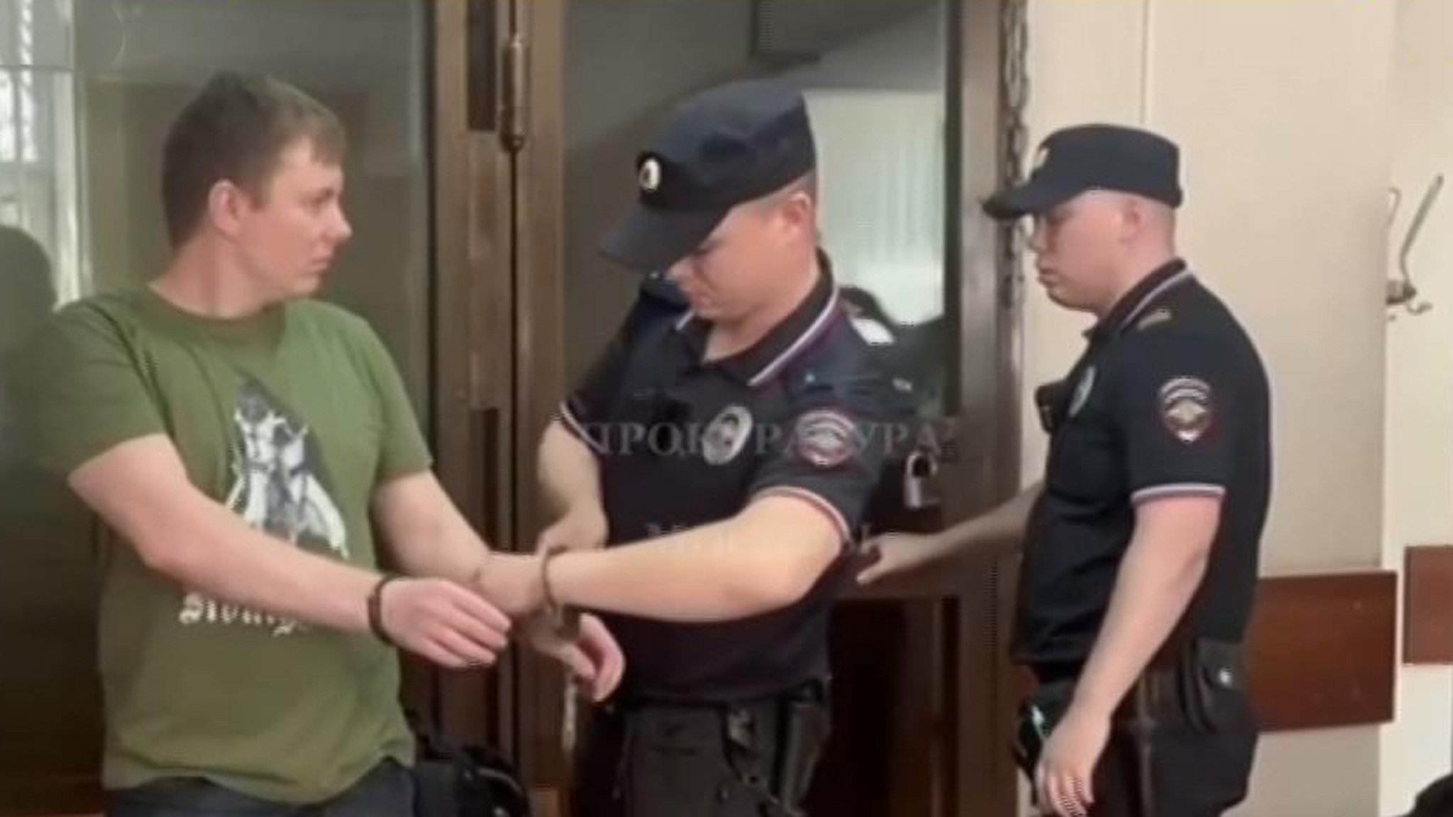 Блогер Крушинин признан виновным в распространении фейков об армии