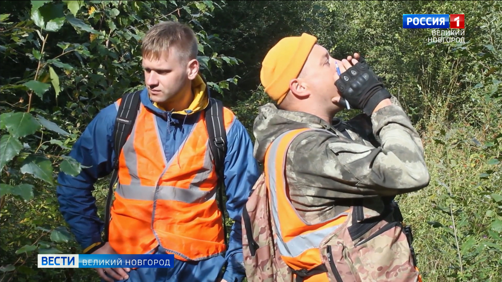 Новгородские спасатели провели учения по поиску заблудившихся грибников