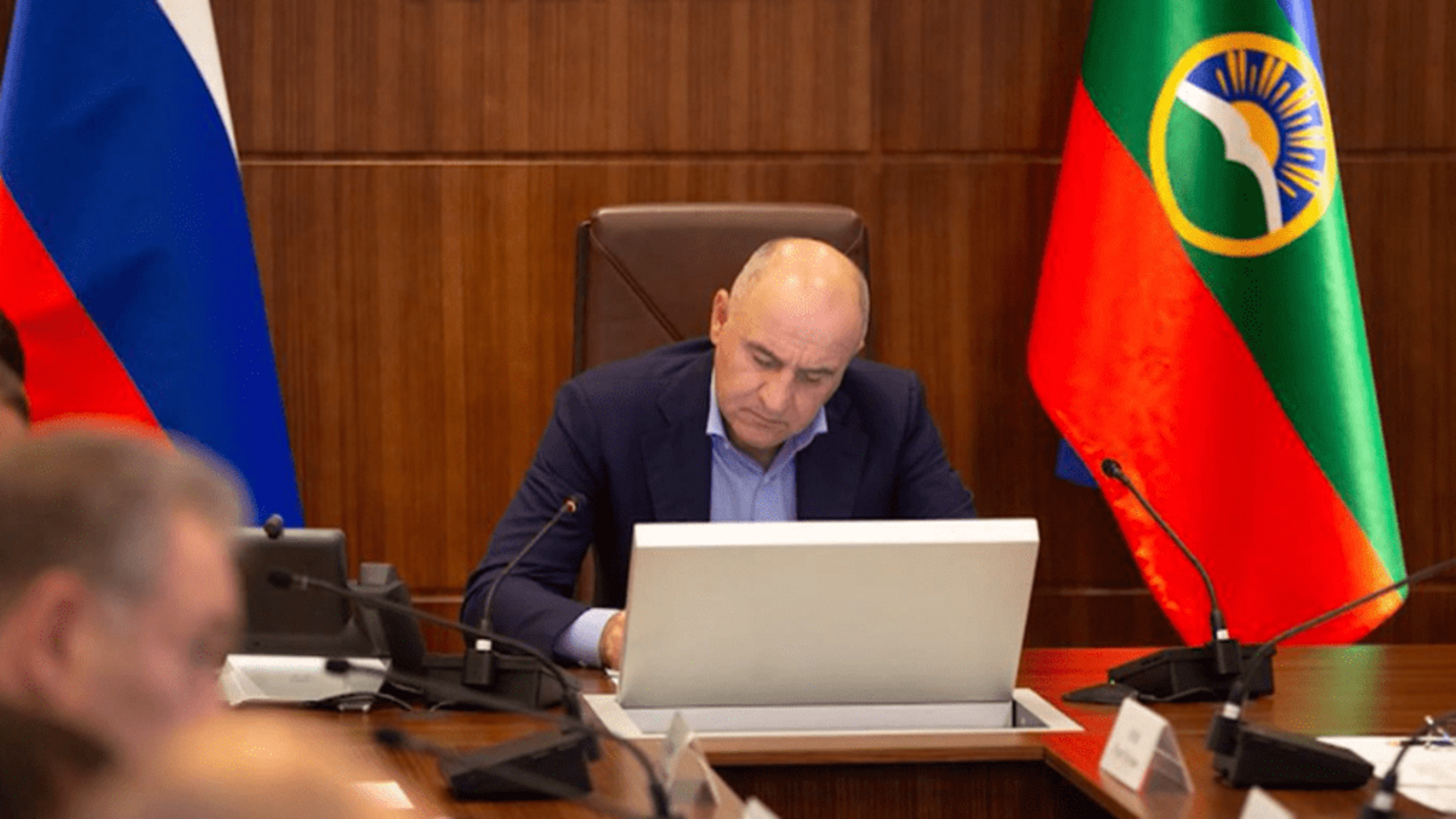 Рашид Темрезов провел рабочее совещание с руководителями городов и районов республики