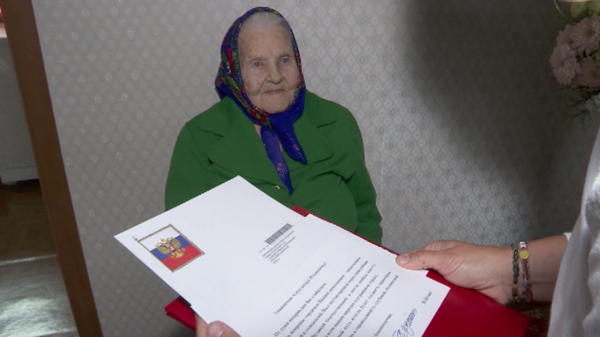 В селе Зыково Березовского района живет Александра Ильинична и недавно ей исполнилось 100 лет