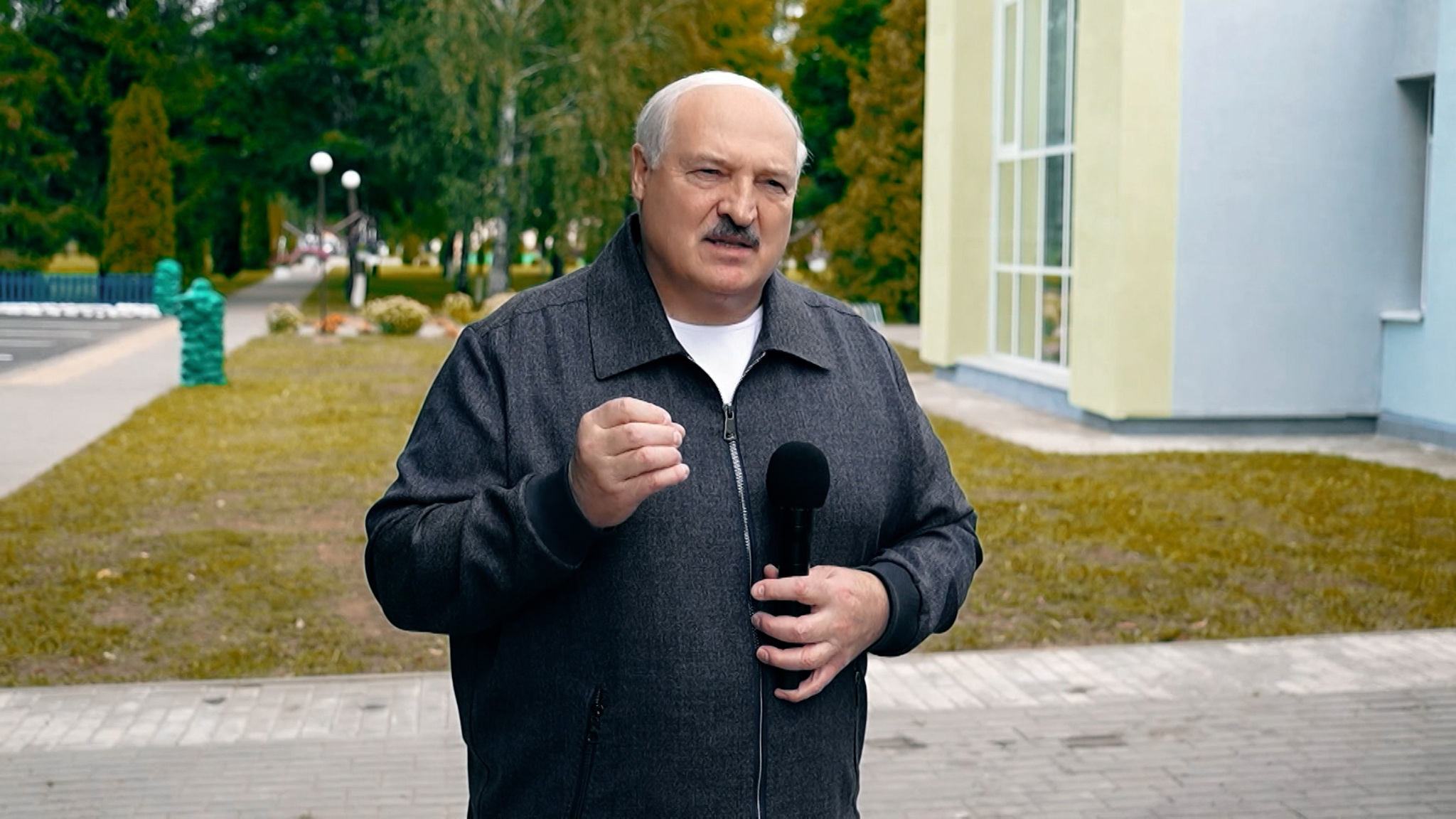Лукашенко: после меня придет другой человек – это неизбежно