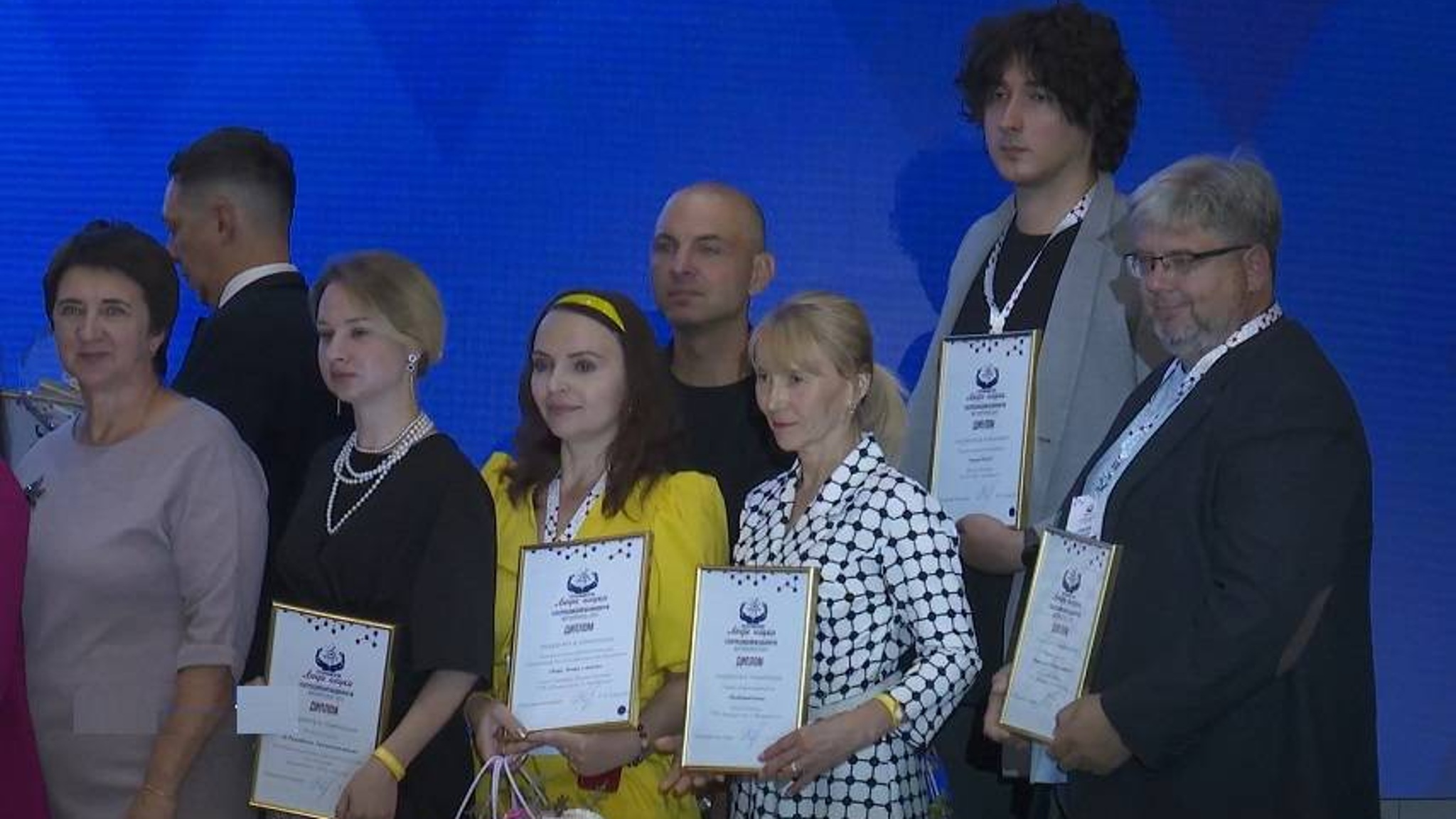 Дипломом лауреата Всероссийского медиафорума "Опережающие время. Люди науки" вручен журналистам "Вести:Приморье"