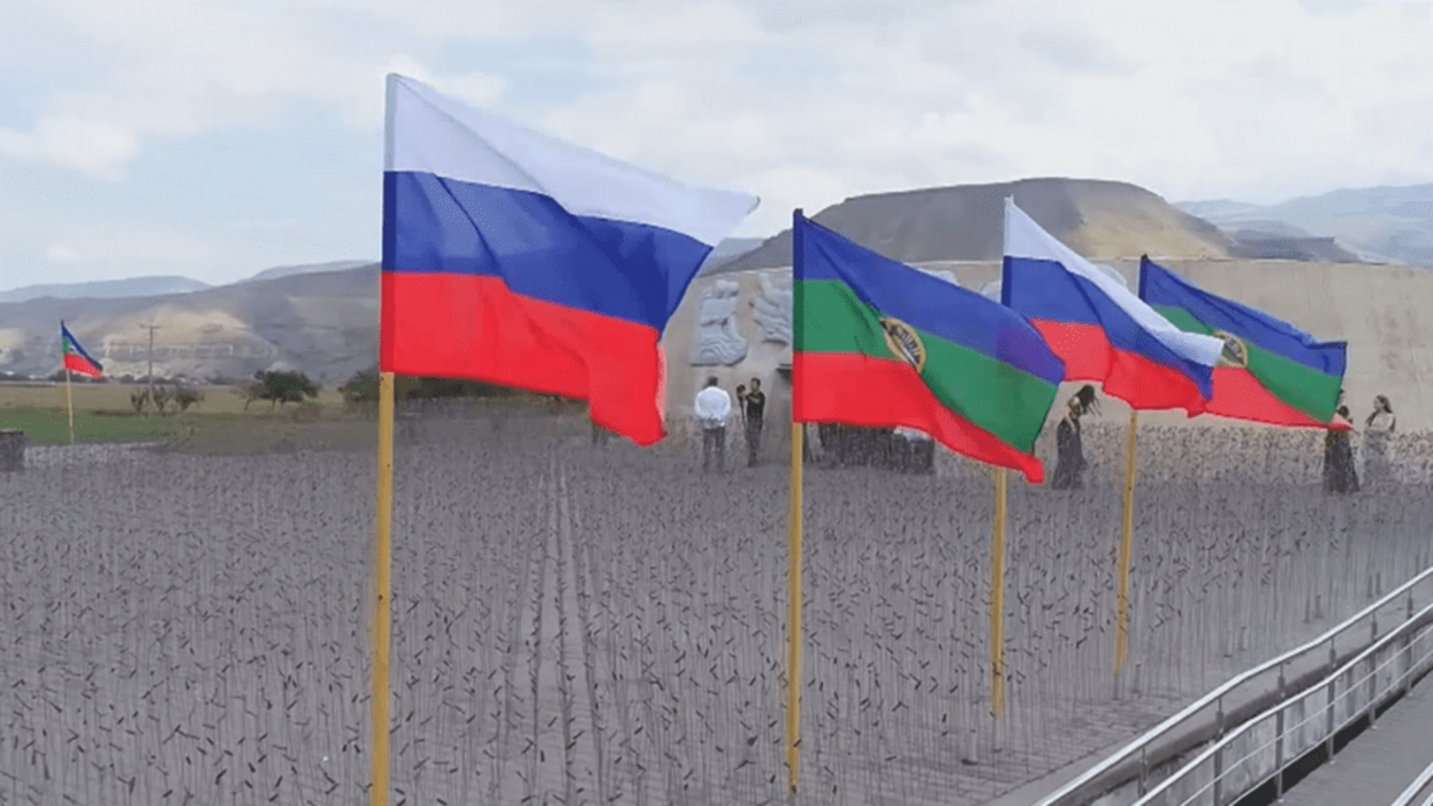 Рашид Темрезов: пусть наш флаг и дальше гордо, свободно развевается над великой державой