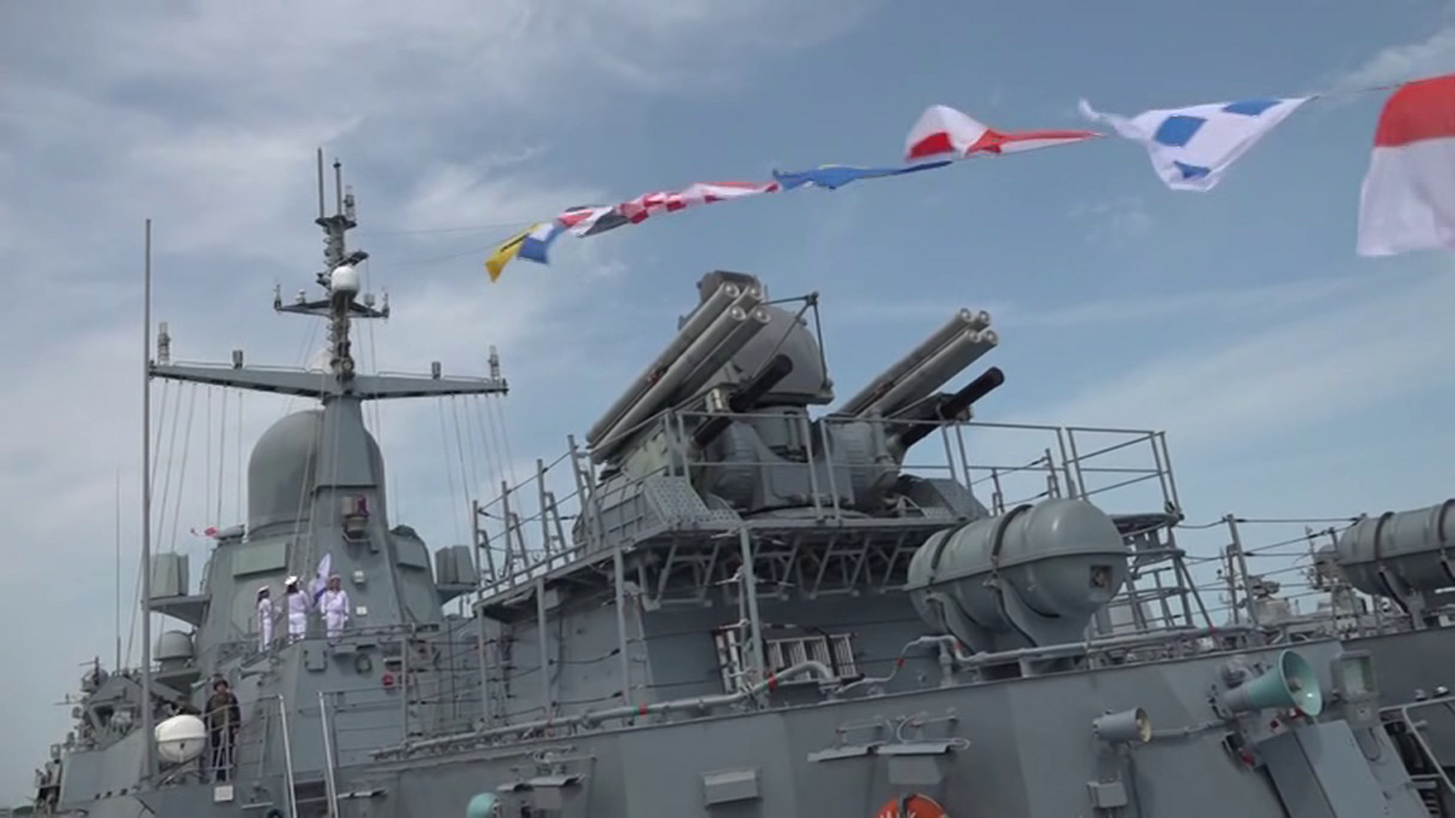 В состав Военно-Морского Флота вошел малый ракетный корабль "Амур"