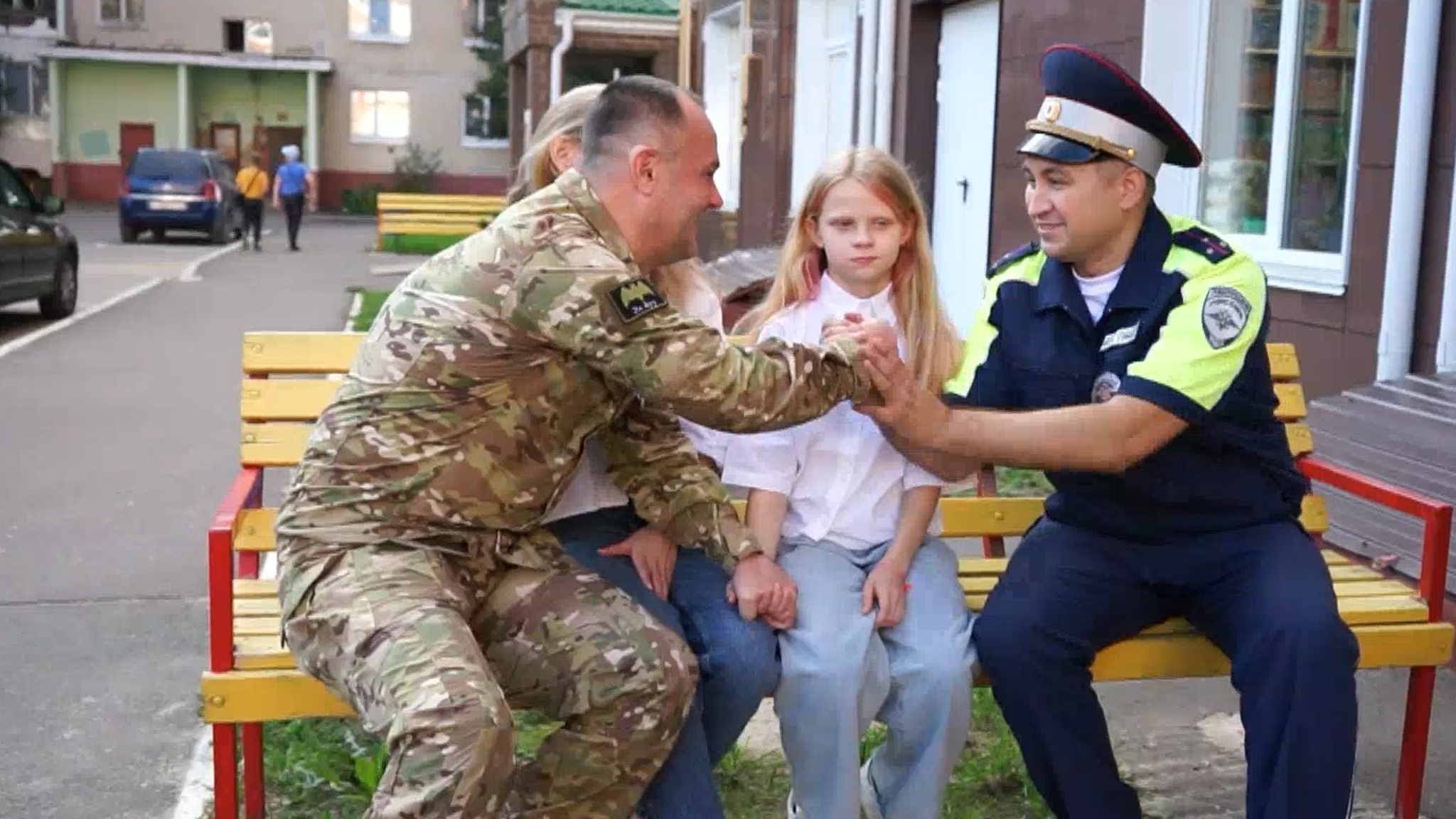 Дело долга и доброты: сотрудник ДПС Андрей Келдыбаев помог быстро доставить девочку в больницу Марий Эл