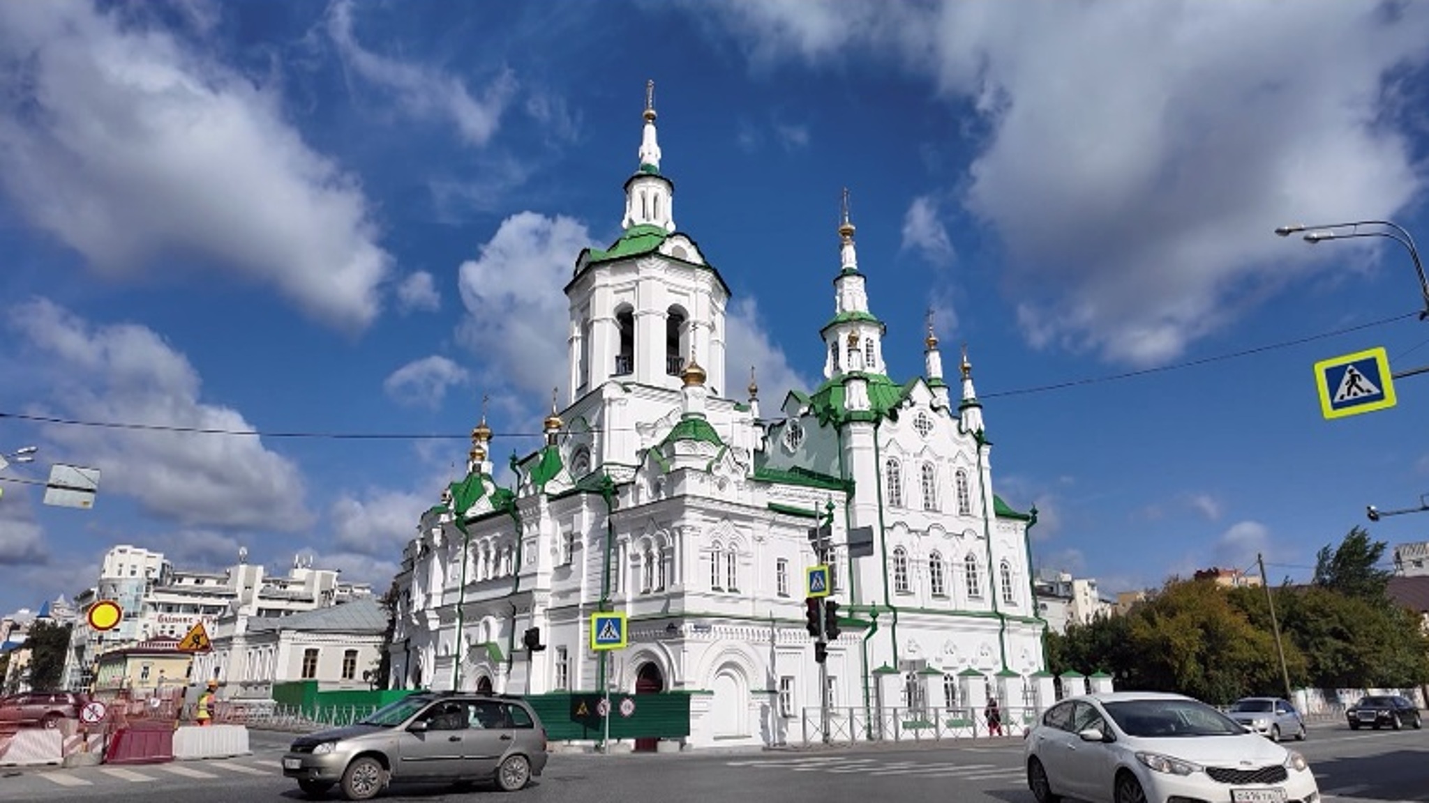 Спасская церковь Тюмени после реставрации открыла двери для прихожан