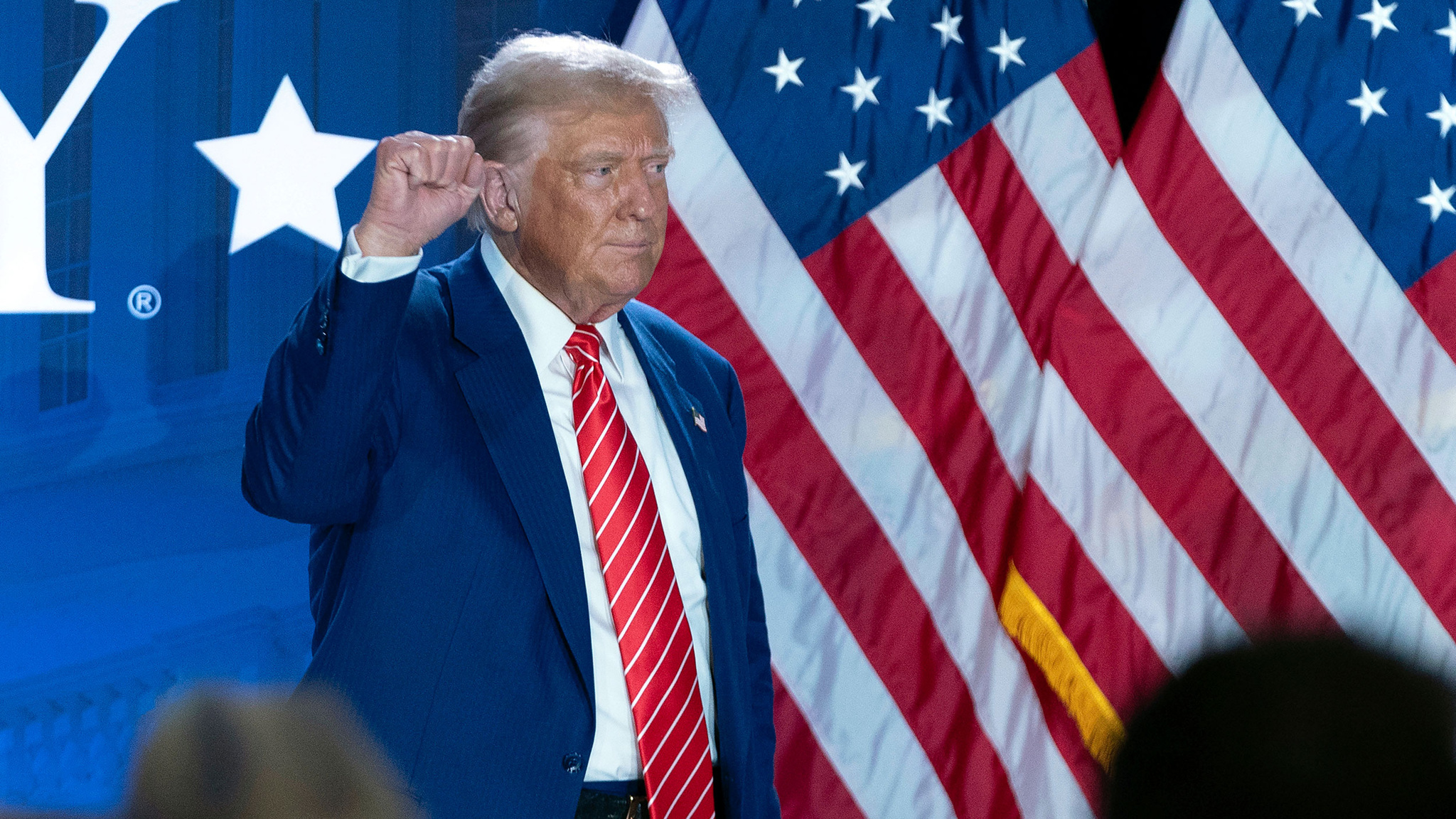 Трамп продолжает выяснять отношения с Харрис в преддверии дебатов