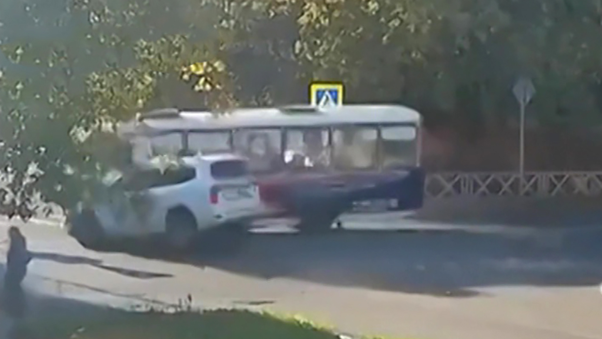 Депутат Ярославской облдумы протаранила пассажирский автобус