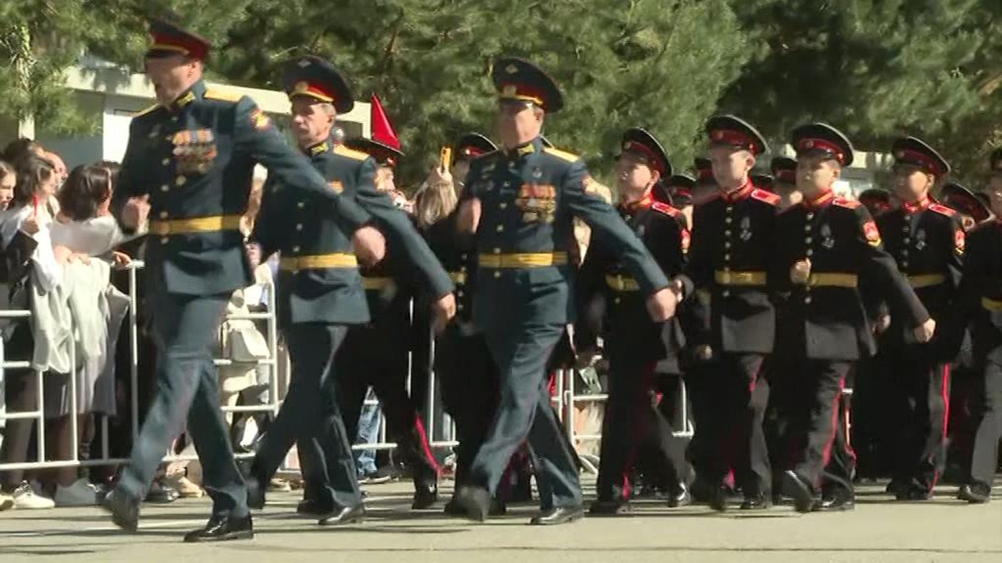 Казанское суворовское училище удостоено ордена Почета