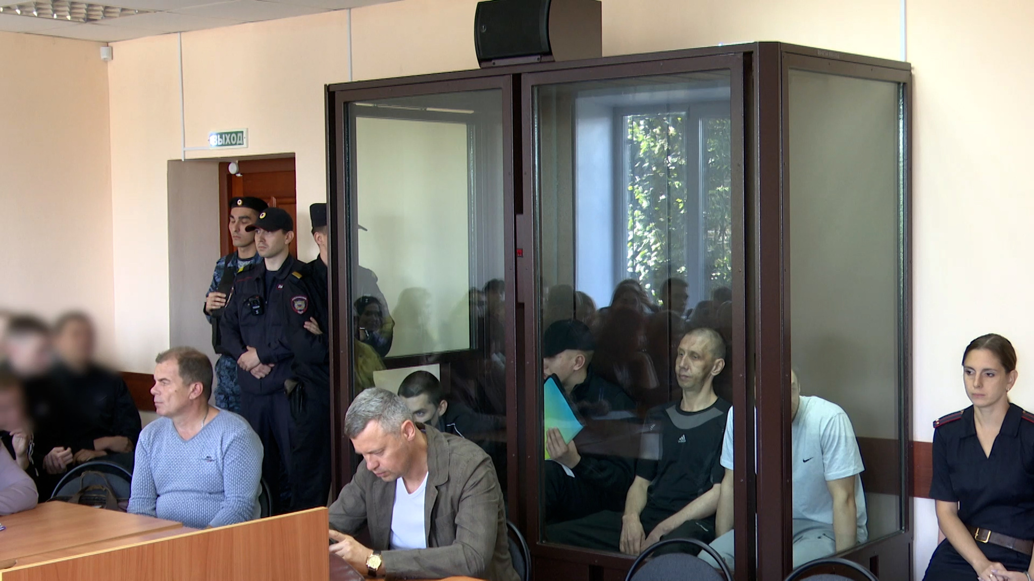 В областном центре огласили приговор сразу двенадцати членам преступного сообщества