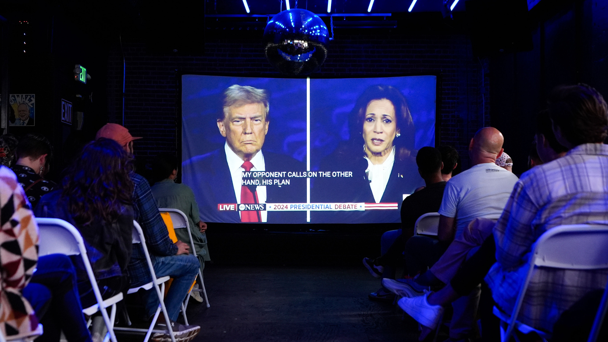 Кошки, мигранты и Тейлор Свифт: Америка переваривает дебаты Трампа и Харрис