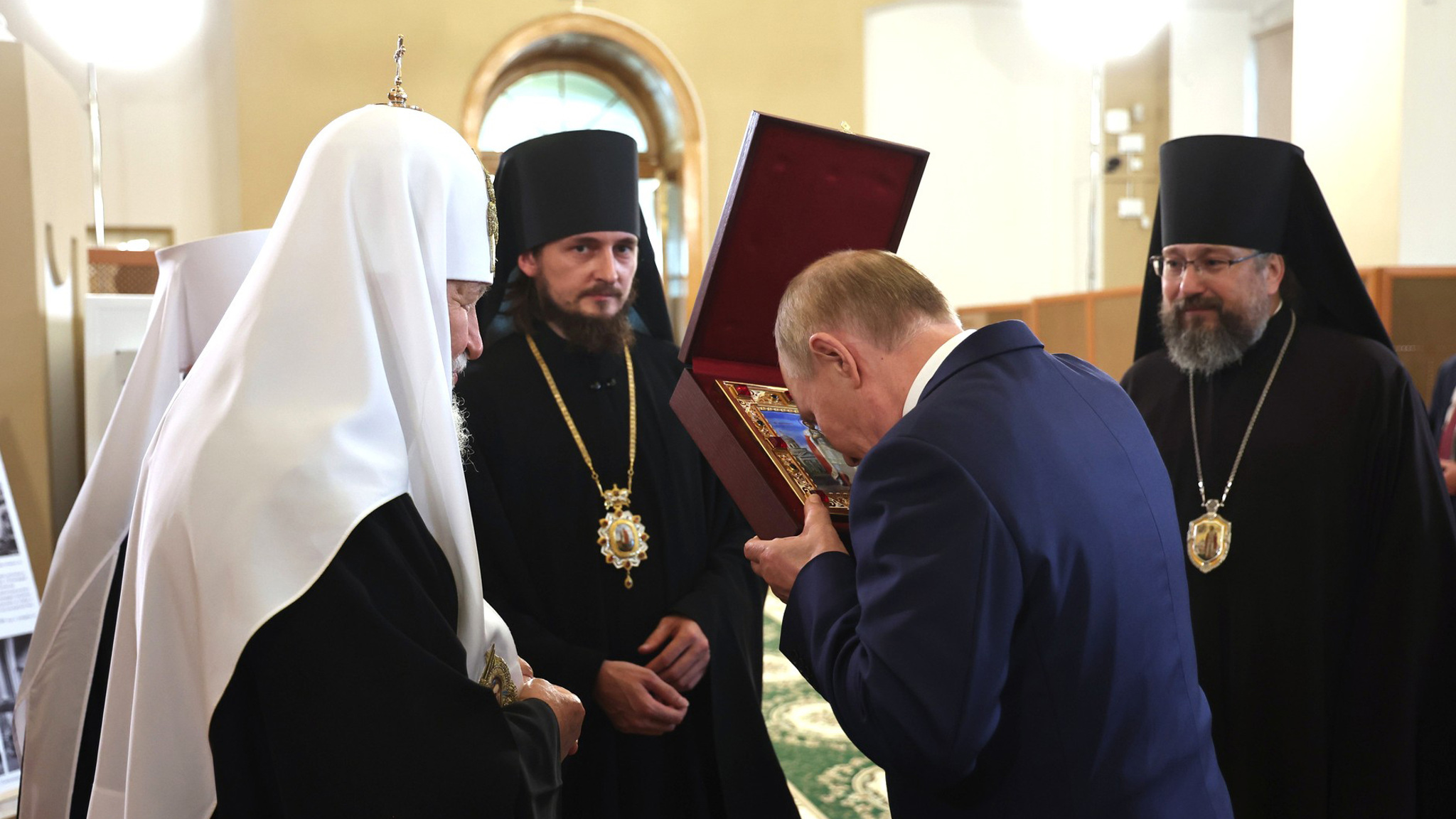 В Петербурге прошли торжественные мероприятия в честь святого князя Александра Невского