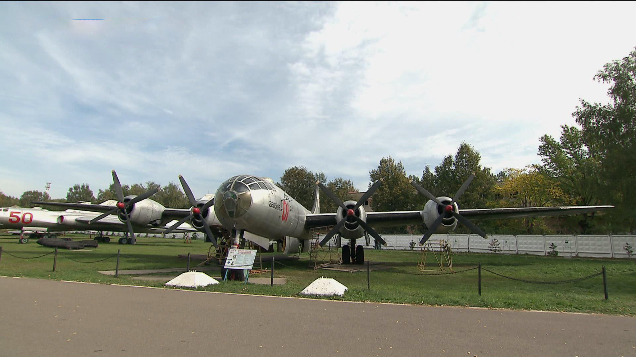 Бомбардировщик Ту-4 реставрируют участники проекта "На страже неба Родины"