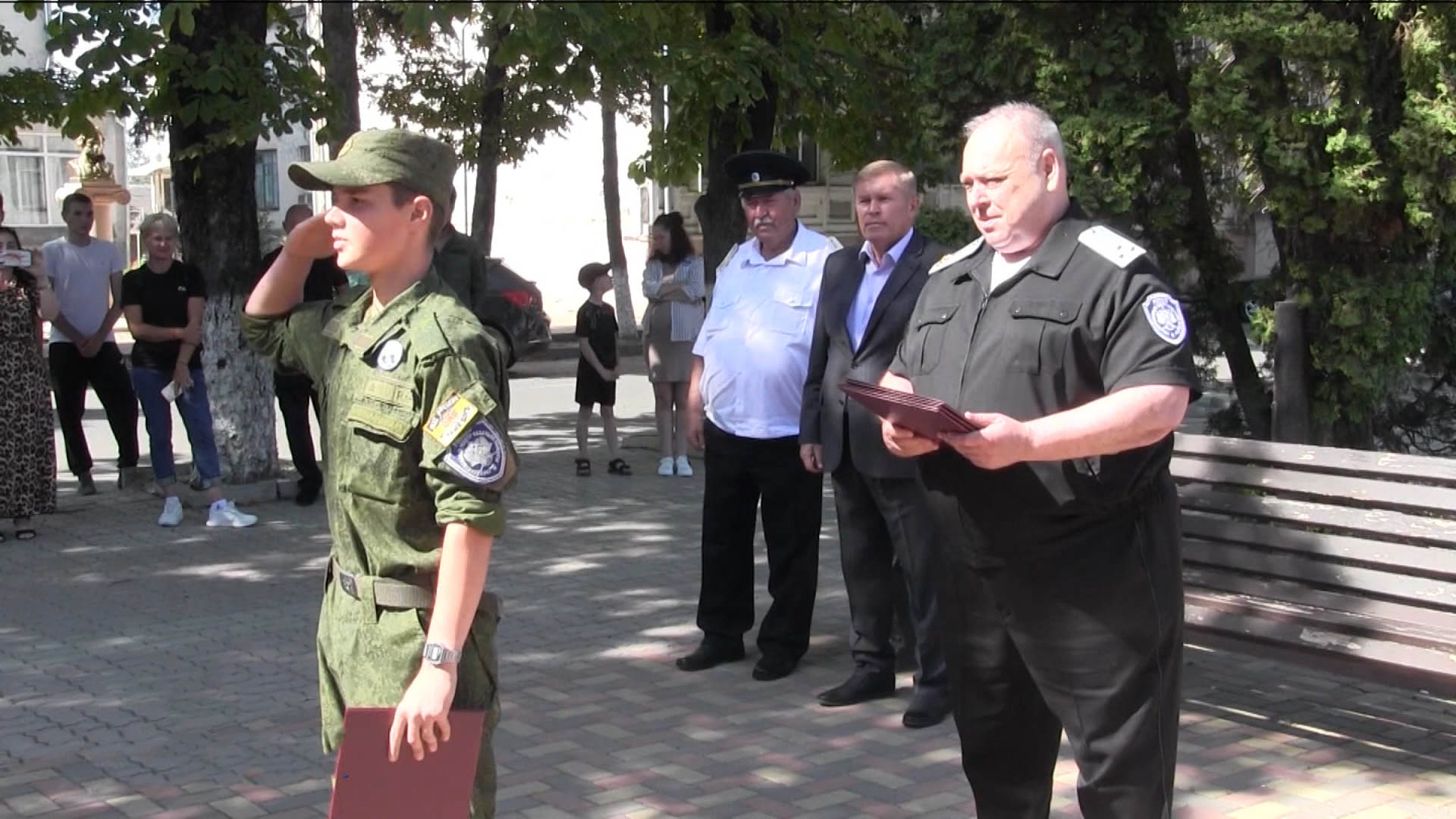 В Моздоке состоялась церемония вручения дипломов и присвоения званий юным казачатам отряда имени Кибирова