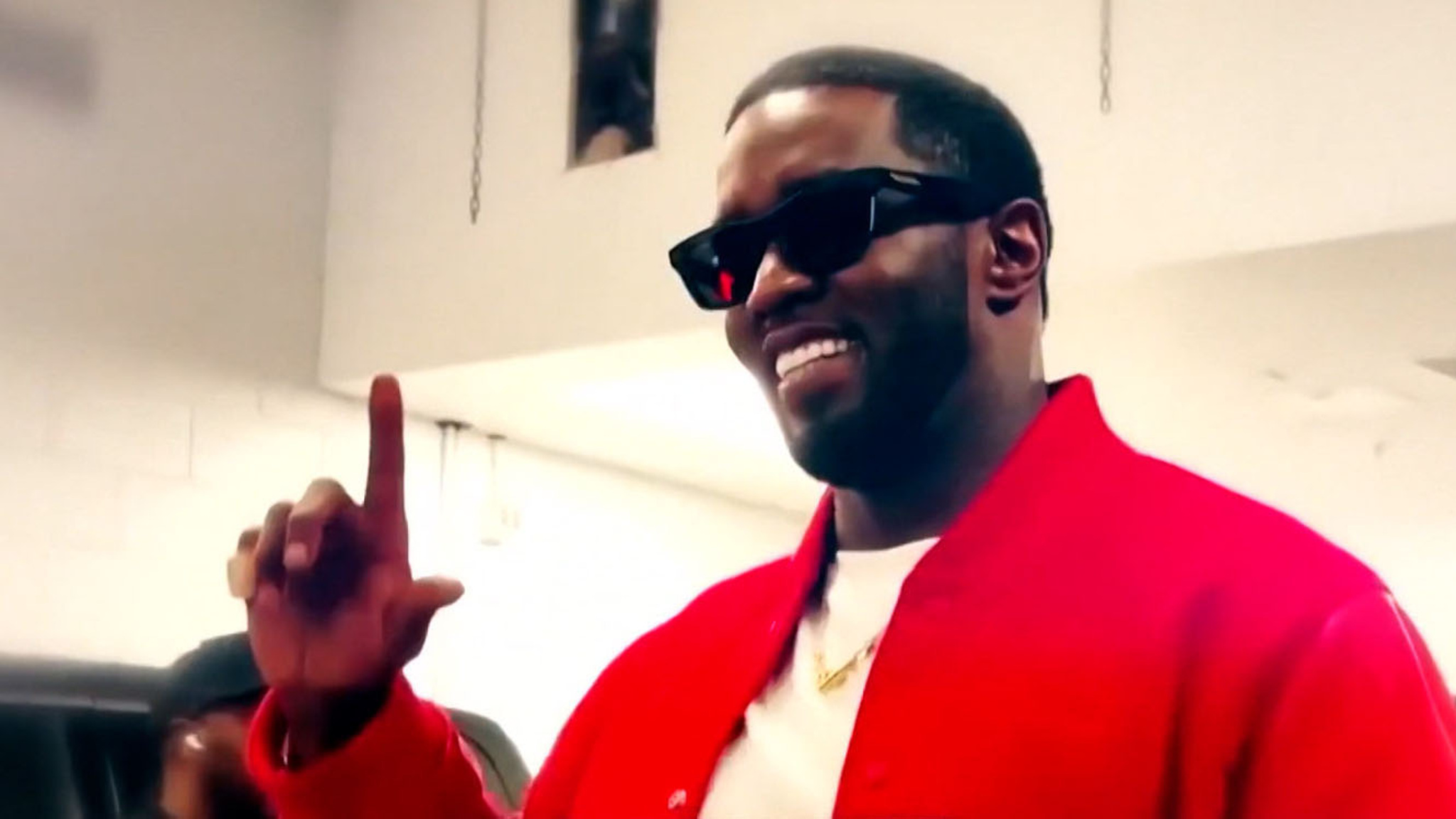 Рэпер Diddy отрицает обвинения в свой адрес