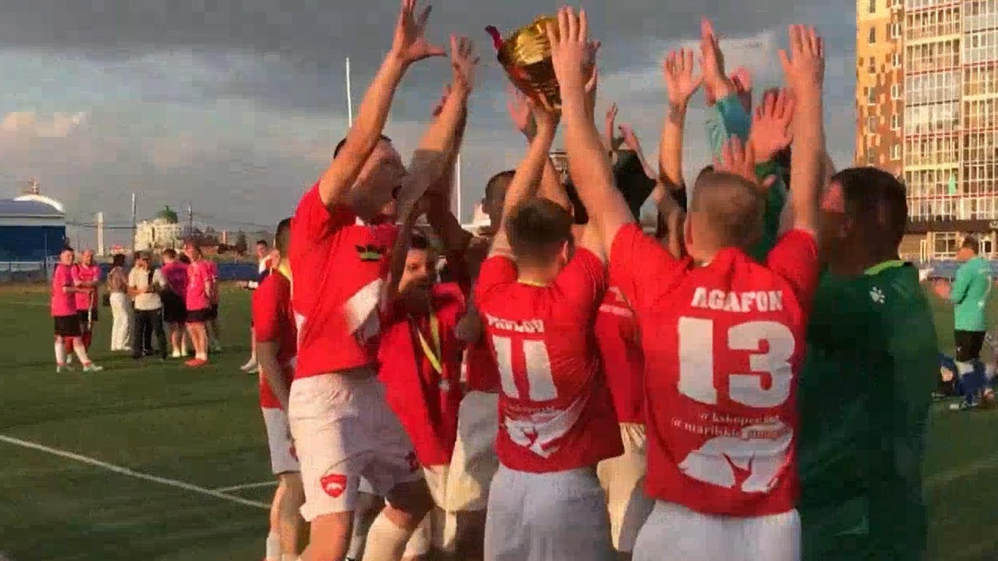 Одна женская и 15 мужских команд состязались в футболе на турнире "Kokshaga Cup 2024" в Йошкар-Оле