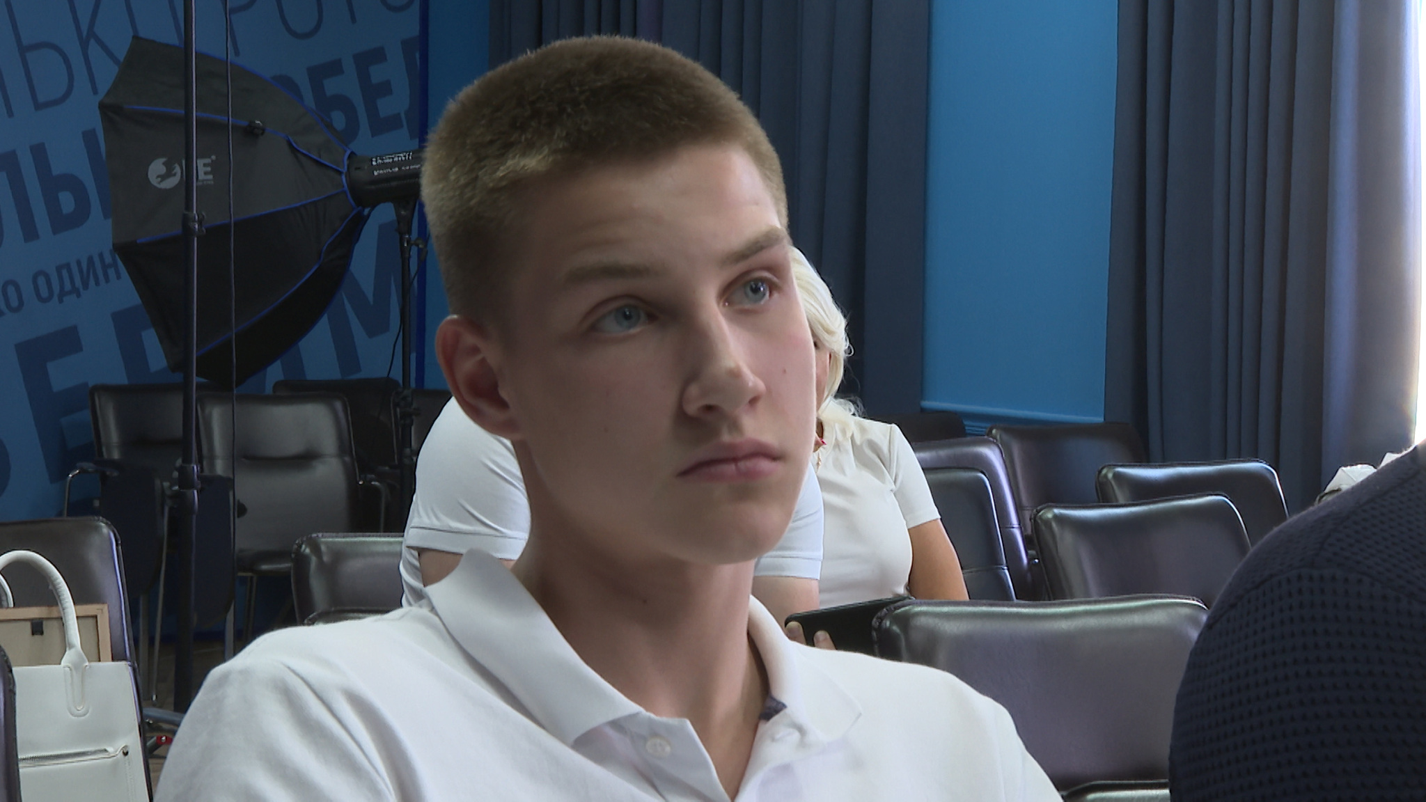 В Волгограде чествуют 15-летнего победителя юношеского первенства Европы по боксу