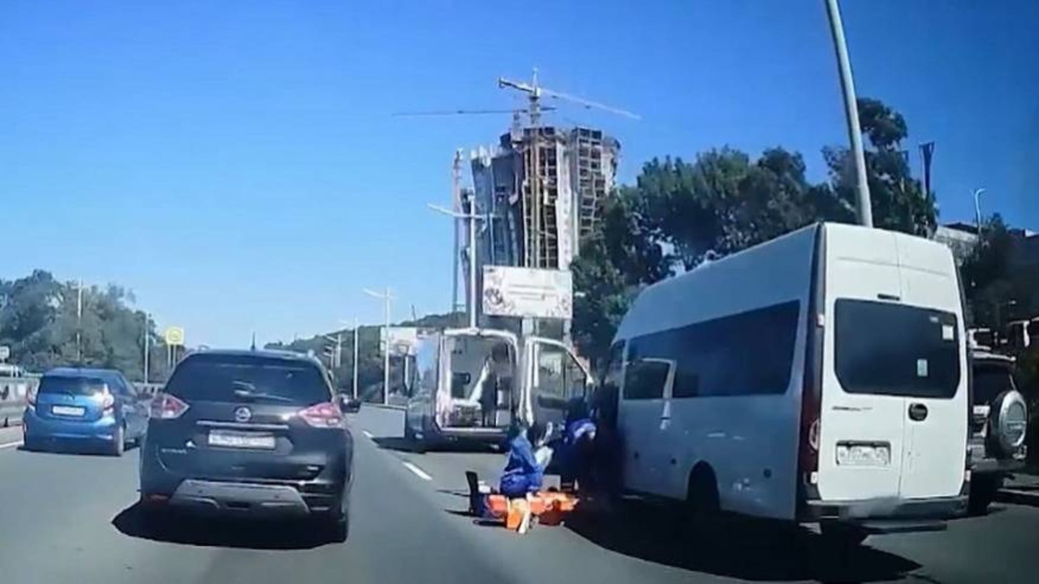 Пассажиров такси защитили законом, в Приморье – массовые рейды